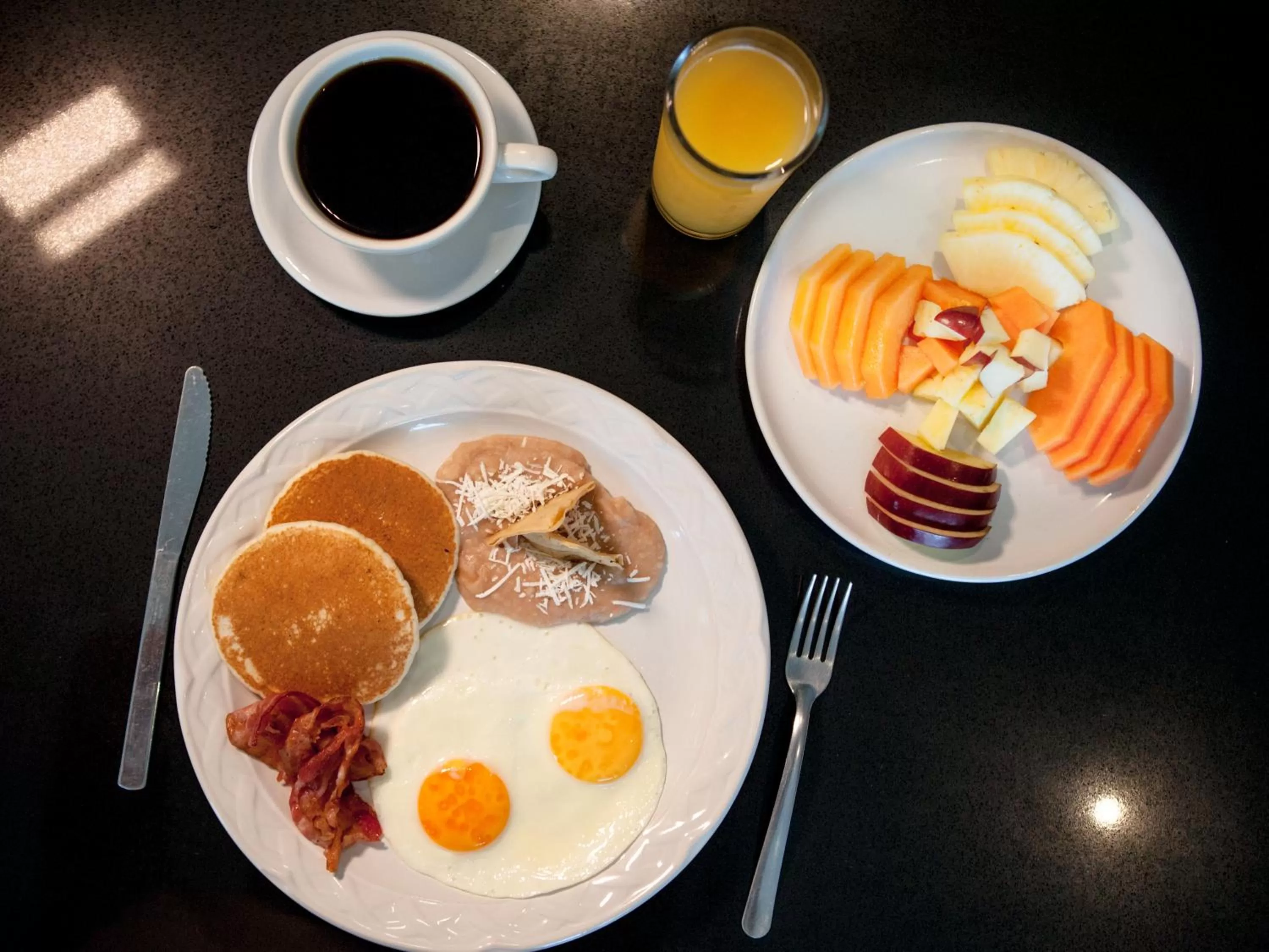 Restaurant/places to eat in InHouse Hotel Culiacán