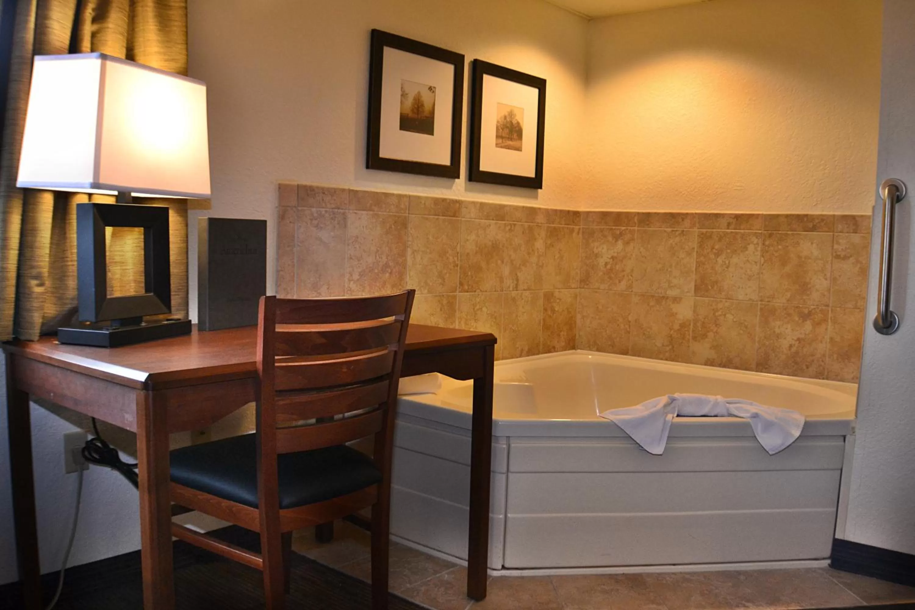 Decorative detail in AmericInn by Wyndham Calumet