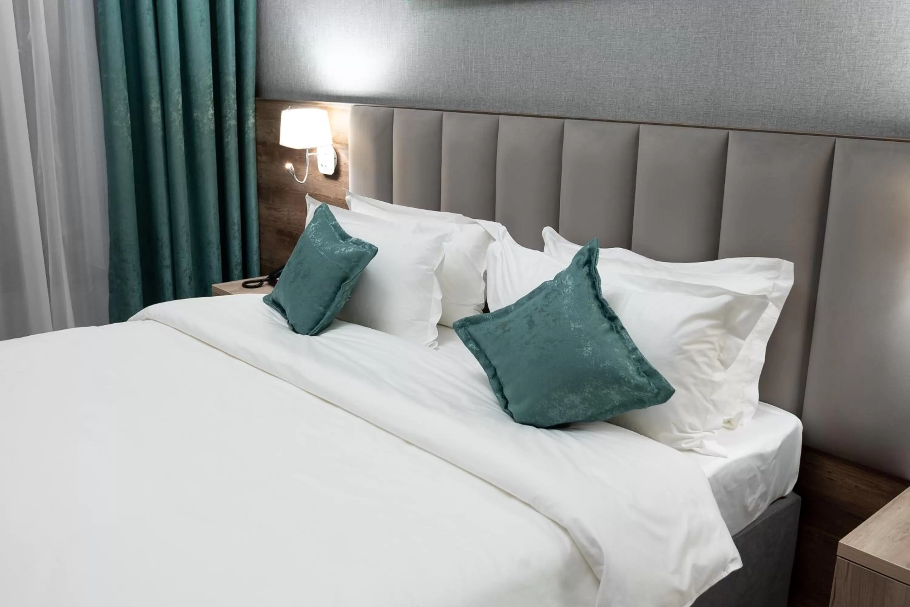 Bed in Tauke Khan Plaza