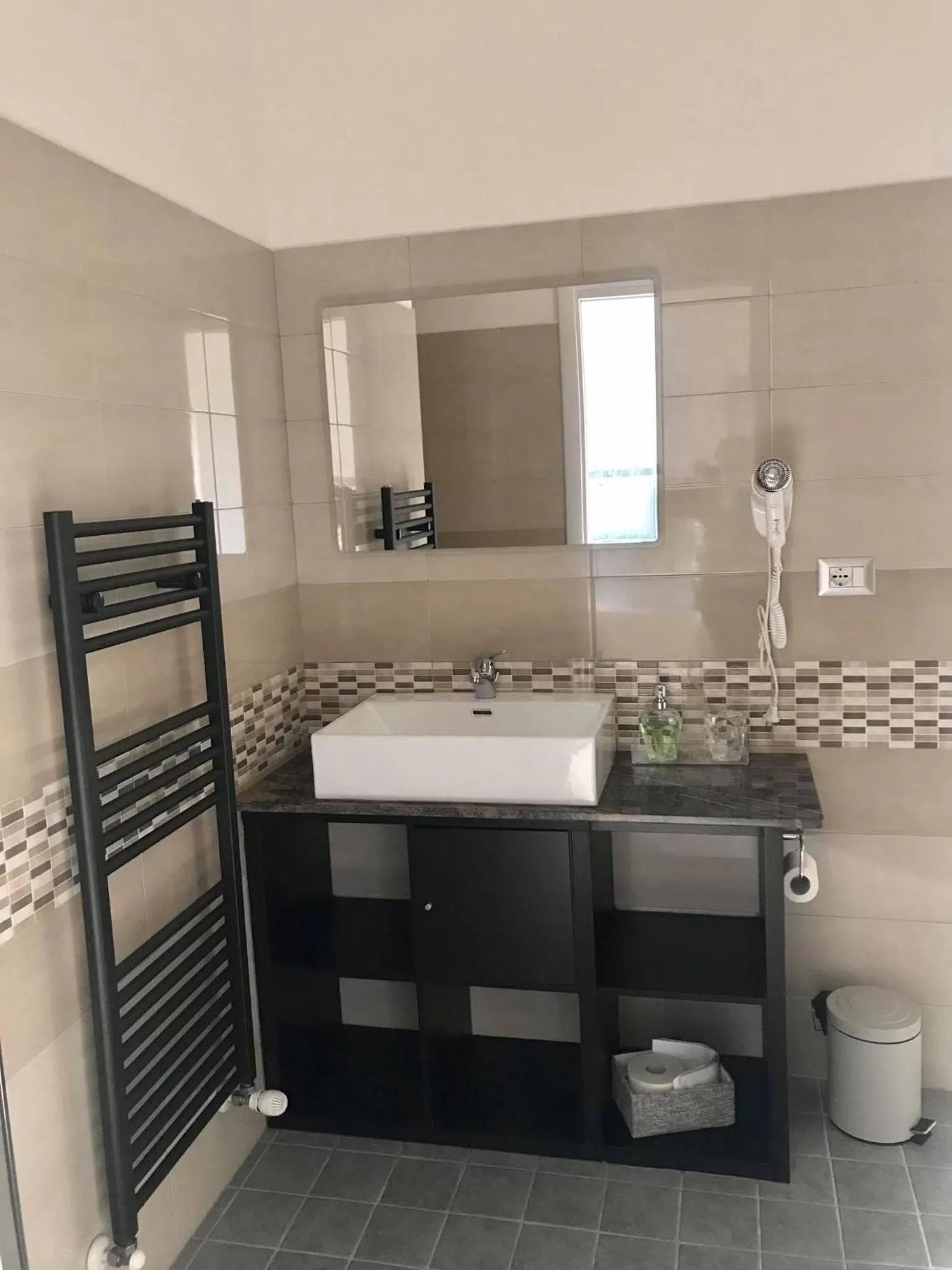 Bathroom in Lady Hamilton B&B