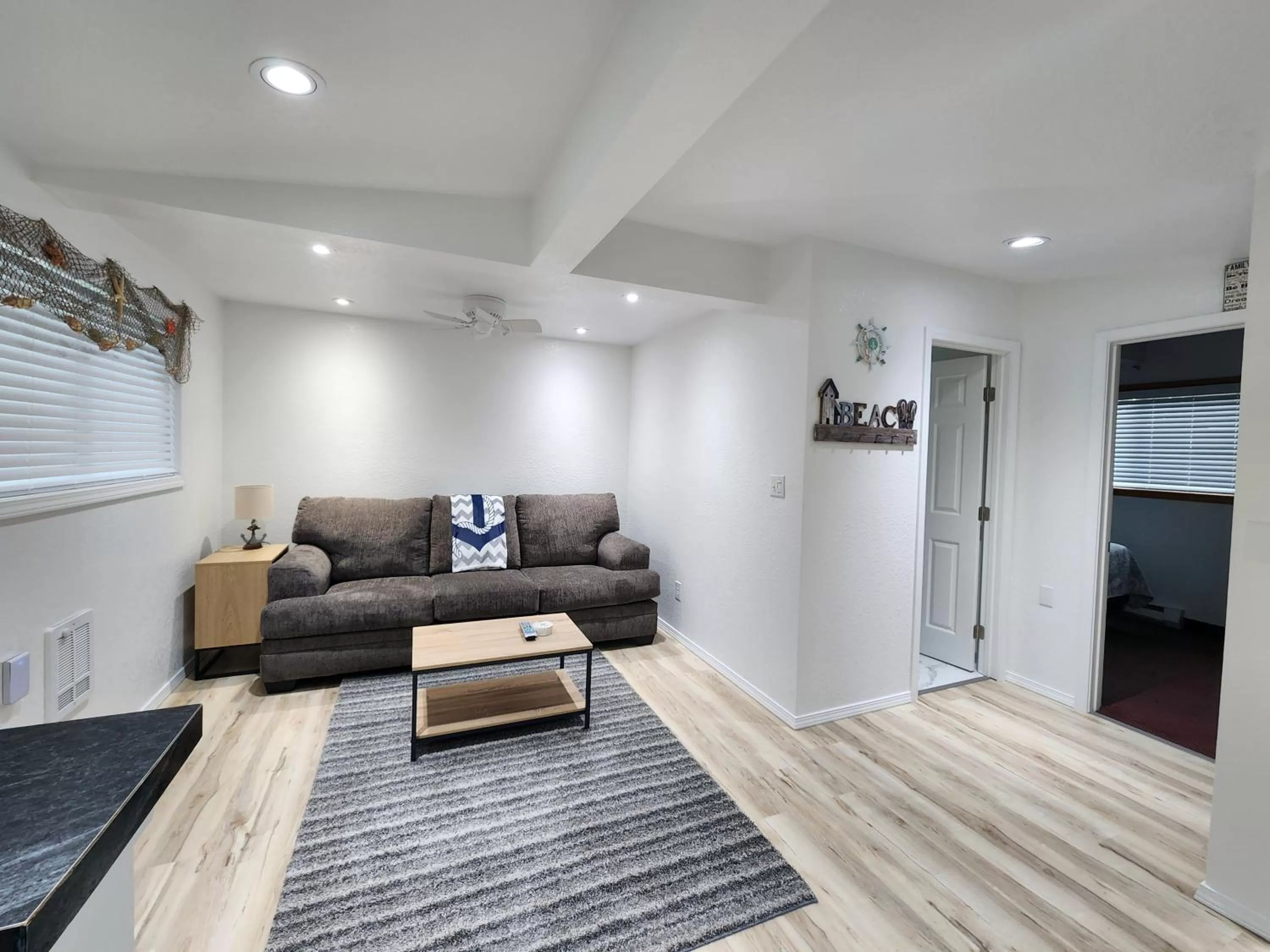 Living room in Plainview Motel