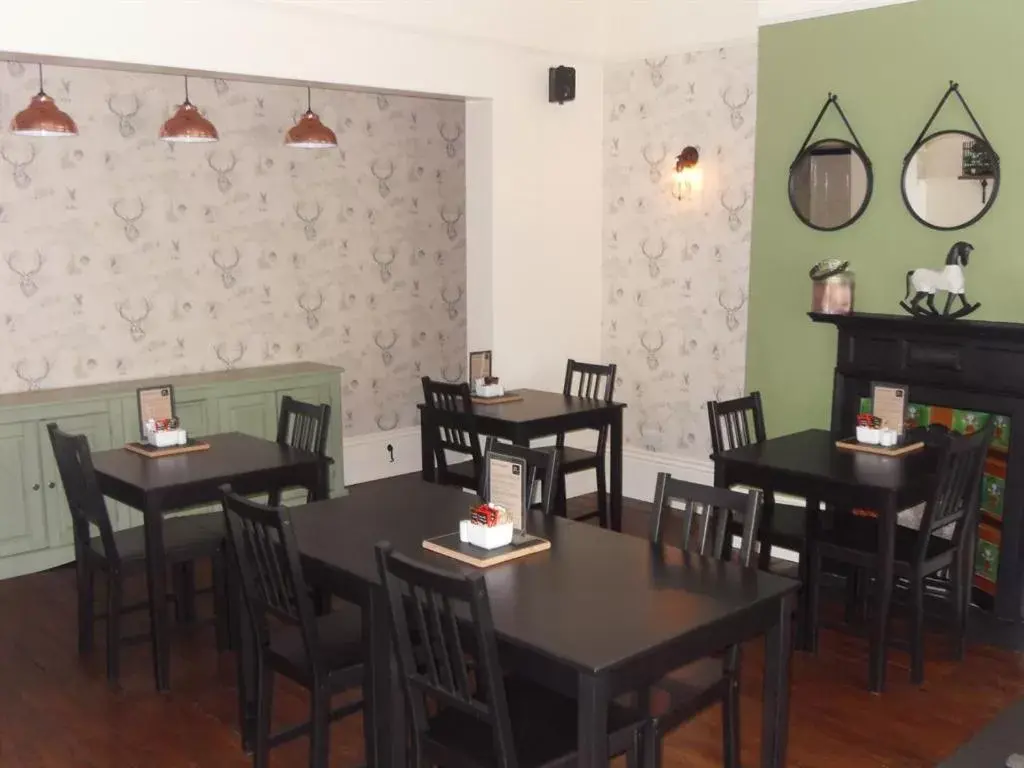 Dining area, Restaurant/Places to Eat in Powys Lodge