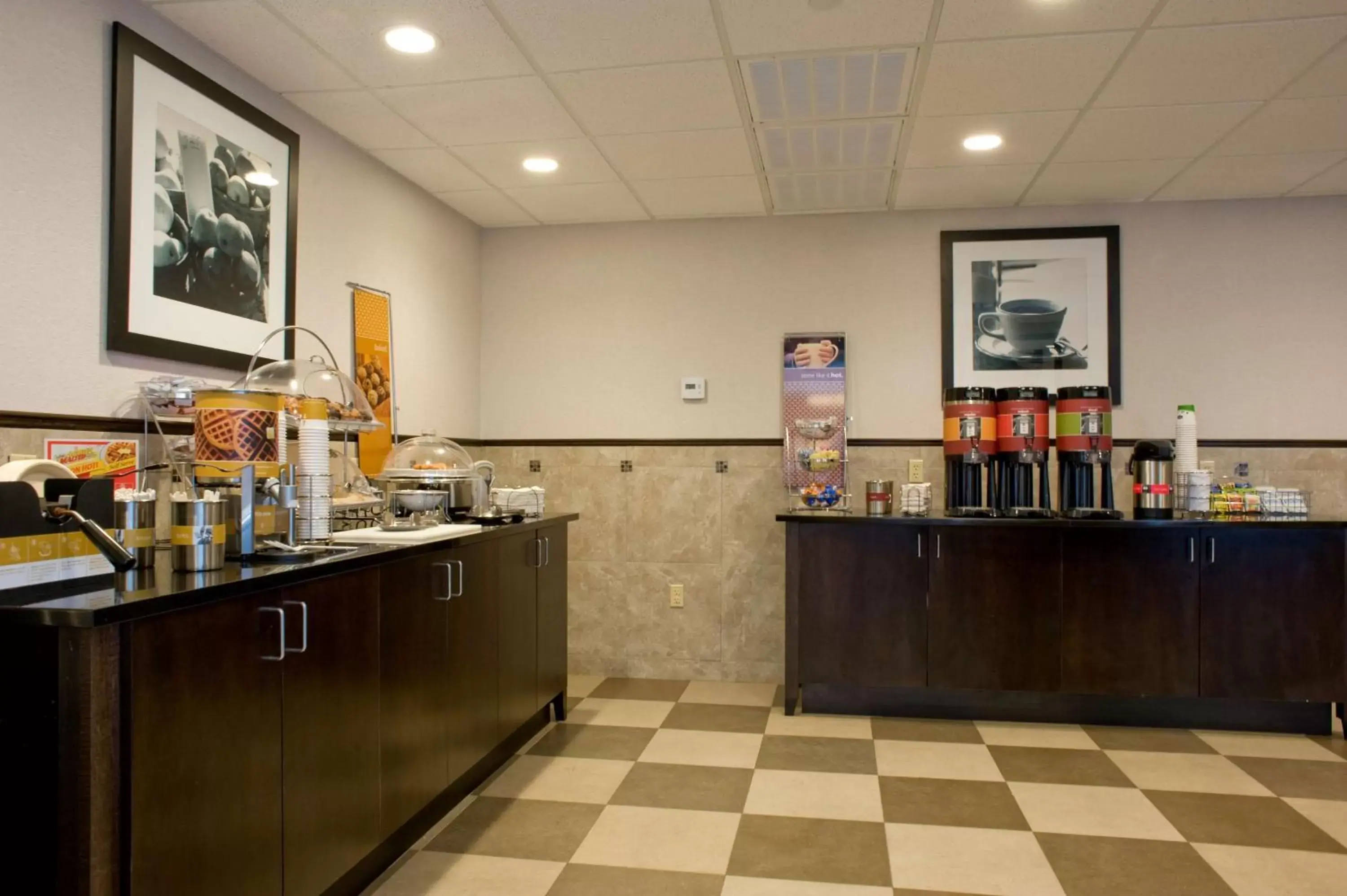 Breakfast, Restaurant/Places to Eat in Hampton Inn & Suites Tupelo/Barnes Crossing