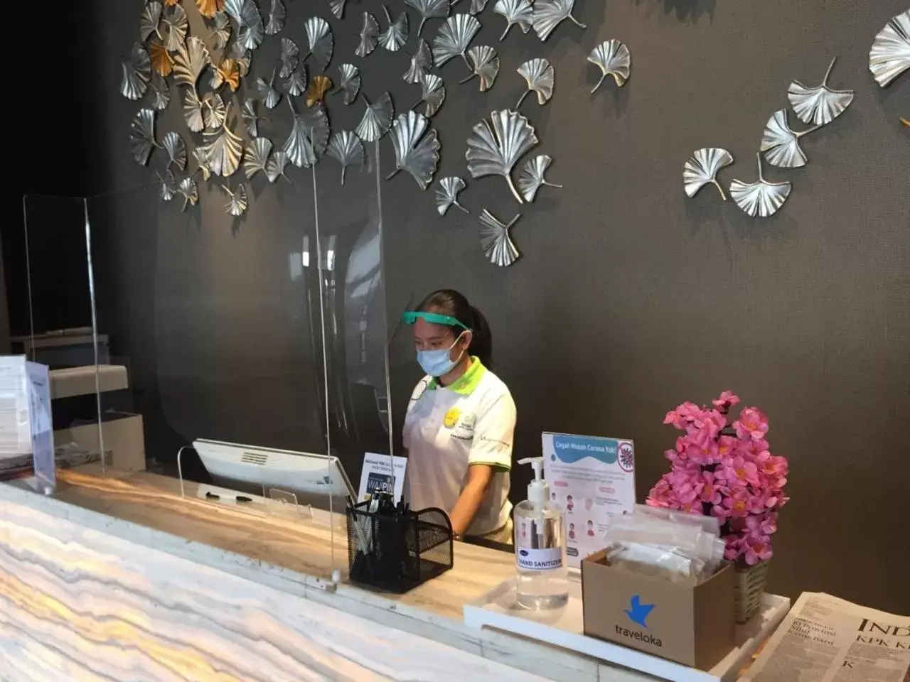 Lobby or reception in Zest Airport Jakarta by Swiss-Belhotel International Lobby or reception in Zest Airport Jakarta by Swiss-Belhotel International