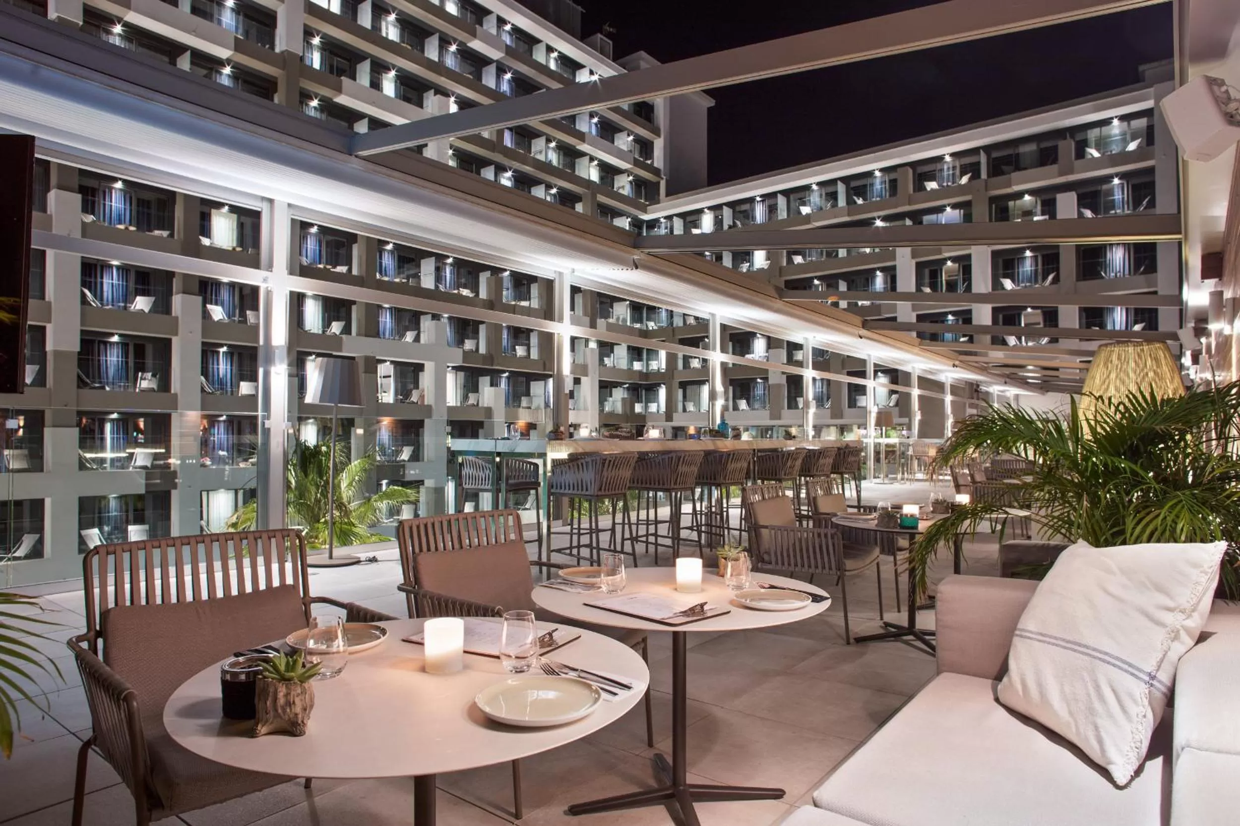 Restaurant/places to eat in INNSiDE by Meliá Palma Bosque