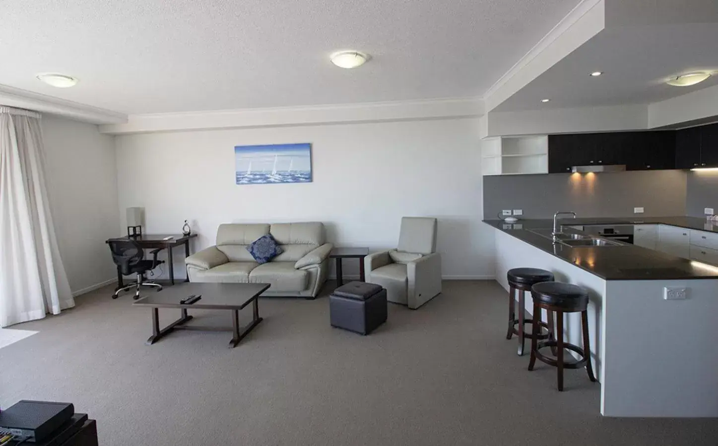 Kitchen or kitchenette, Seating Area in Curtis Central Apartments