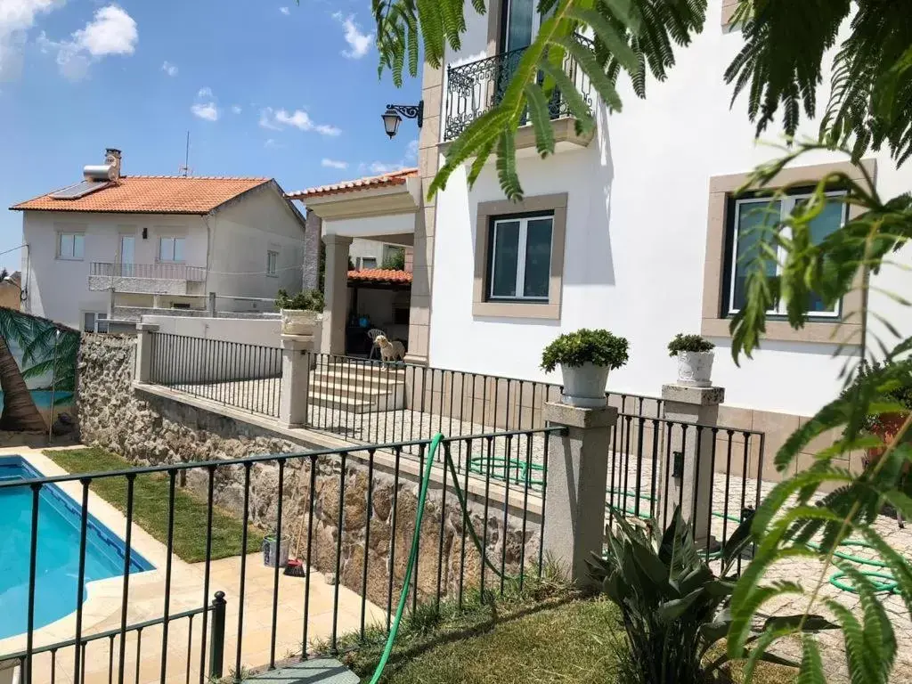 Garden, Pool View in SOLAR DA SERRA-GuestHouse