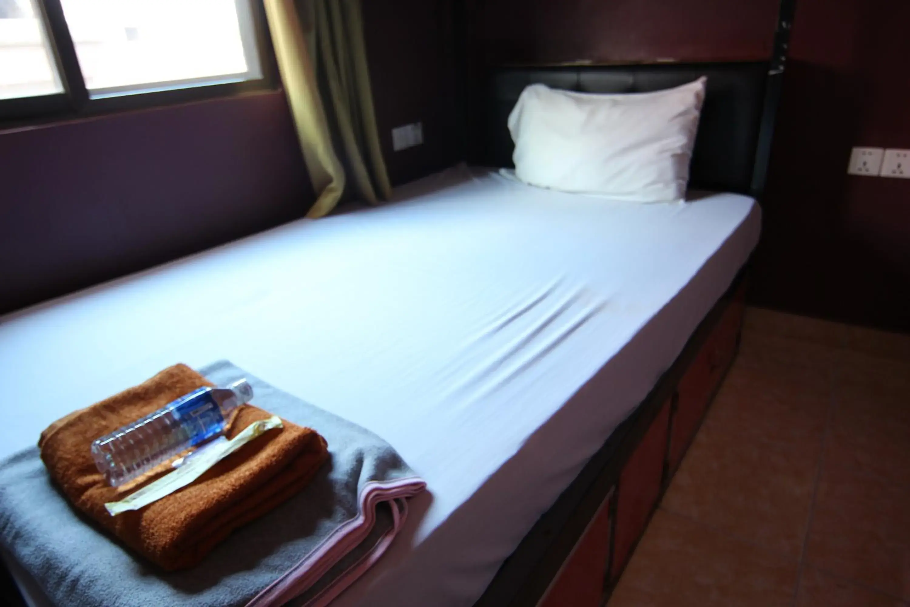 Floor plan, Bed in Naga Angkor Hostel
