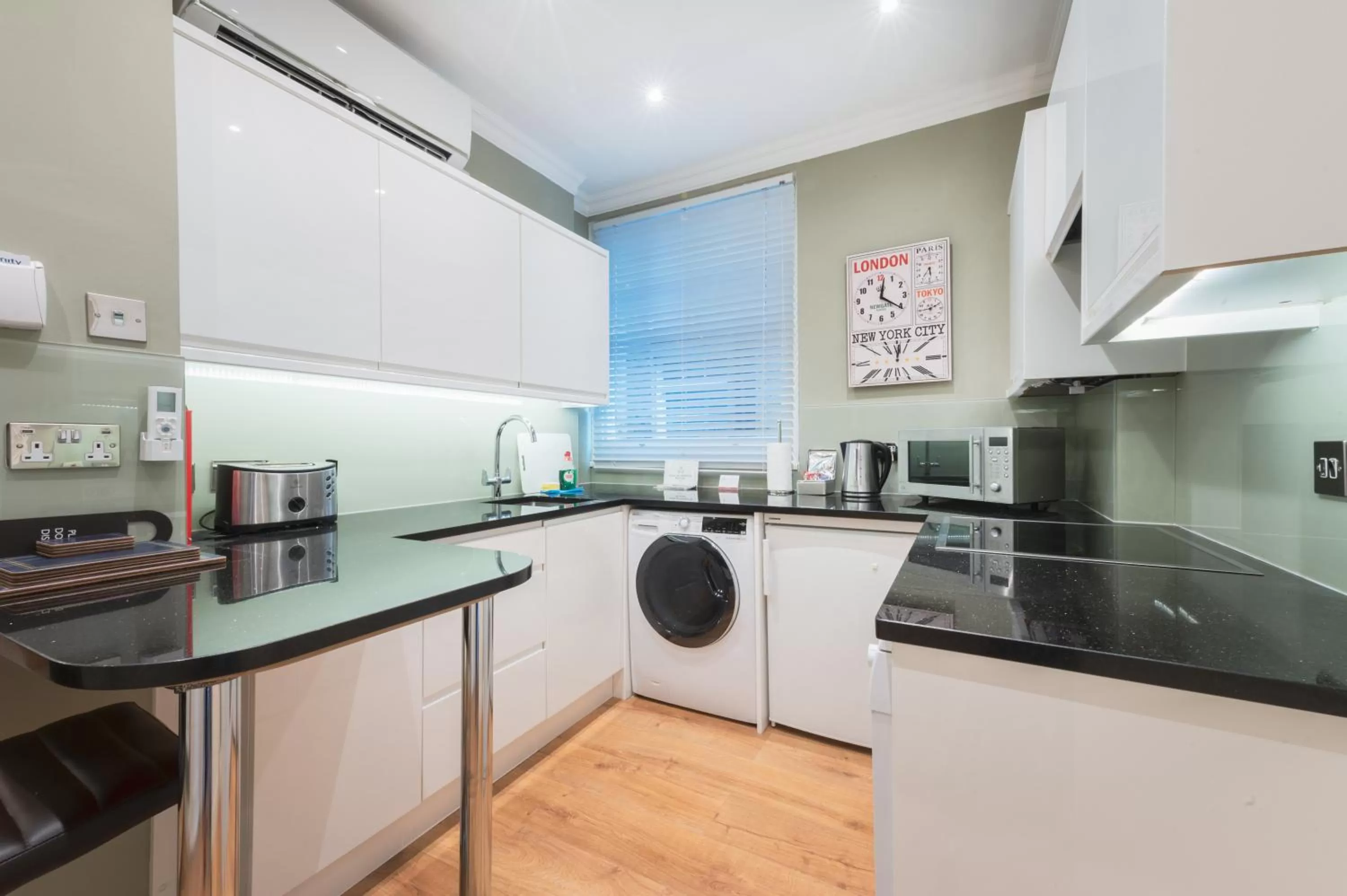 Kitchen or kitchenette in No1 The Mansions By Mansley