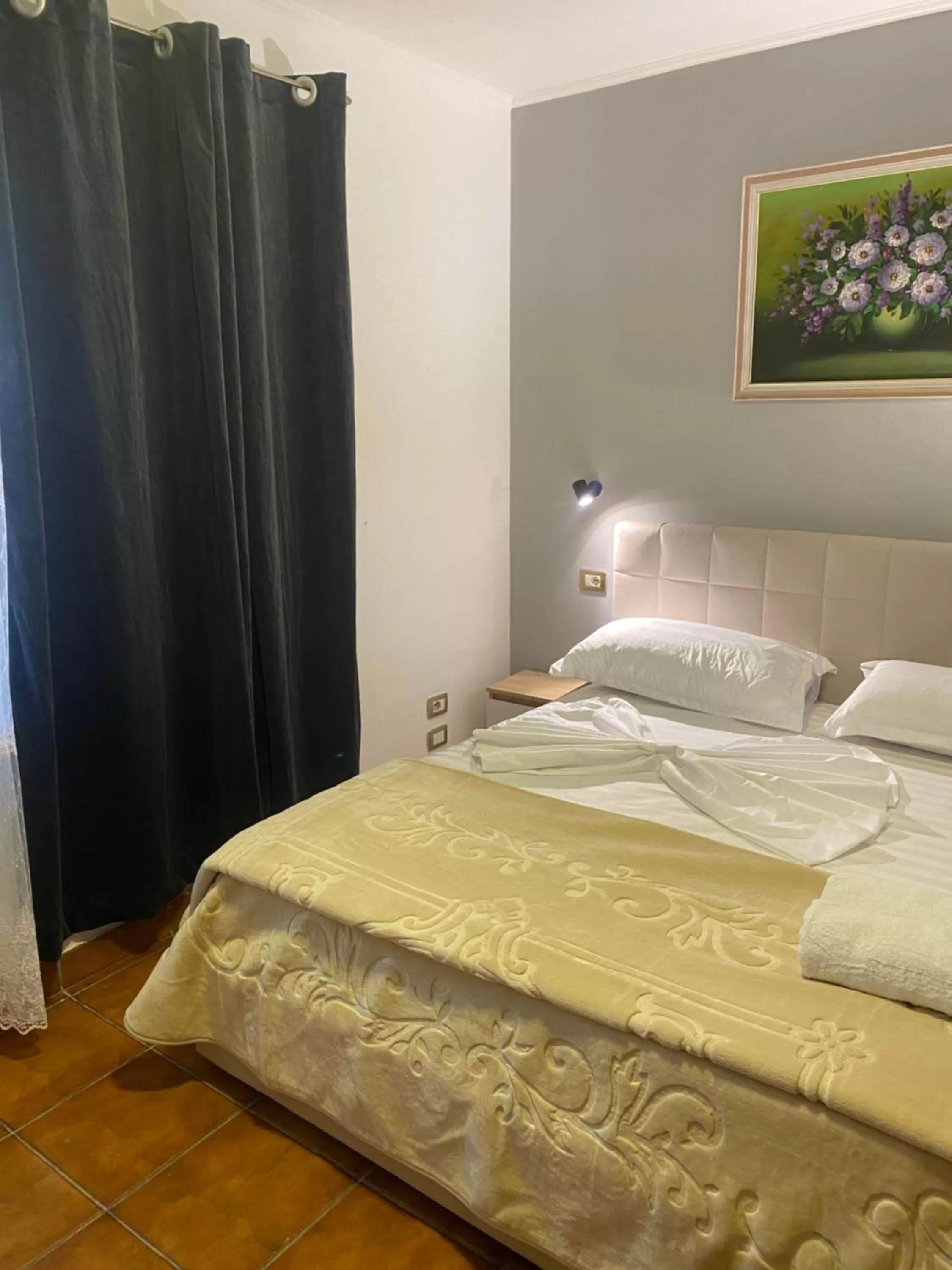 Bed in Hotel Millenium Tirana