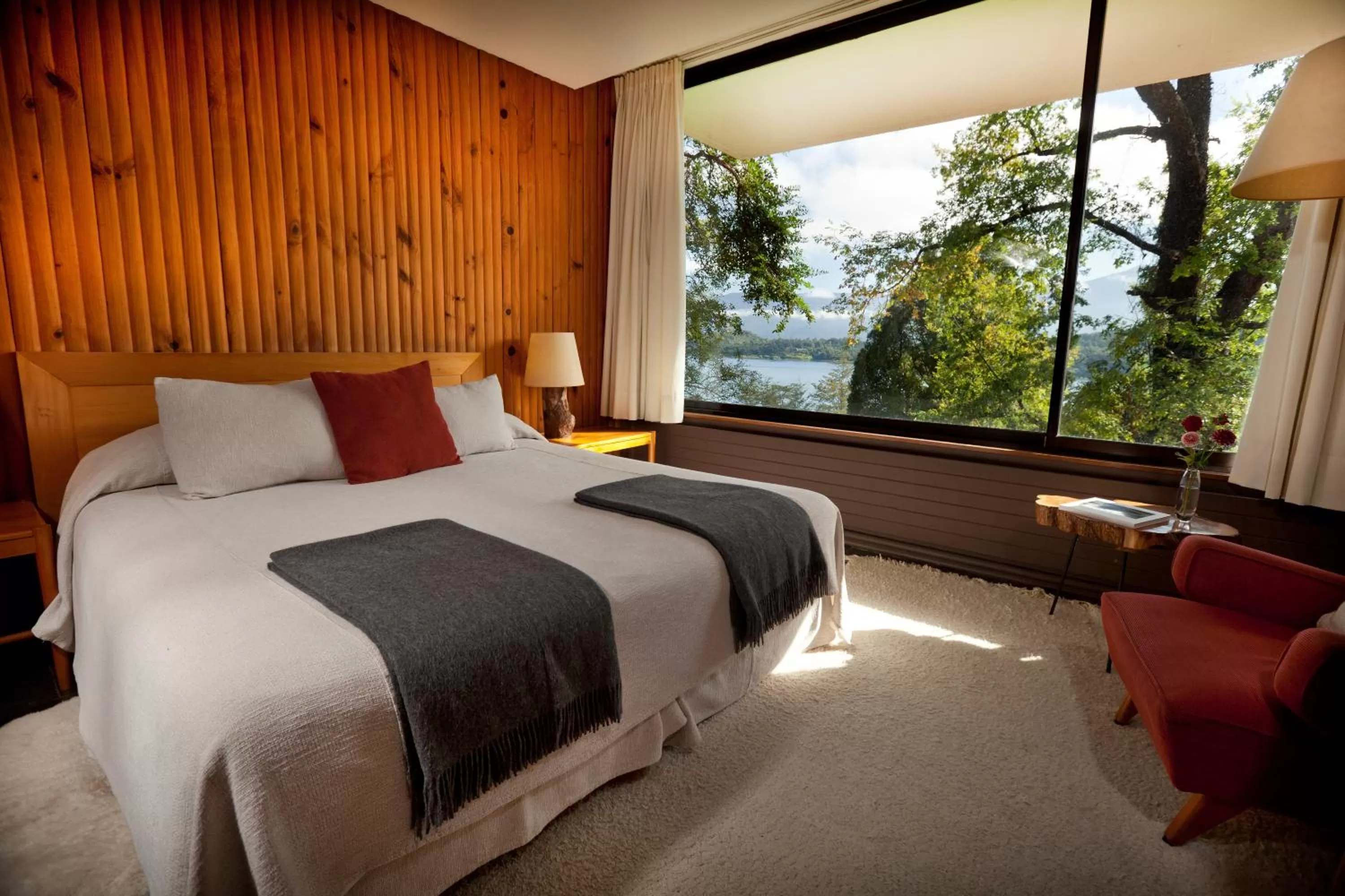 Photo of the whole room, Bed in Hotel Antumalal