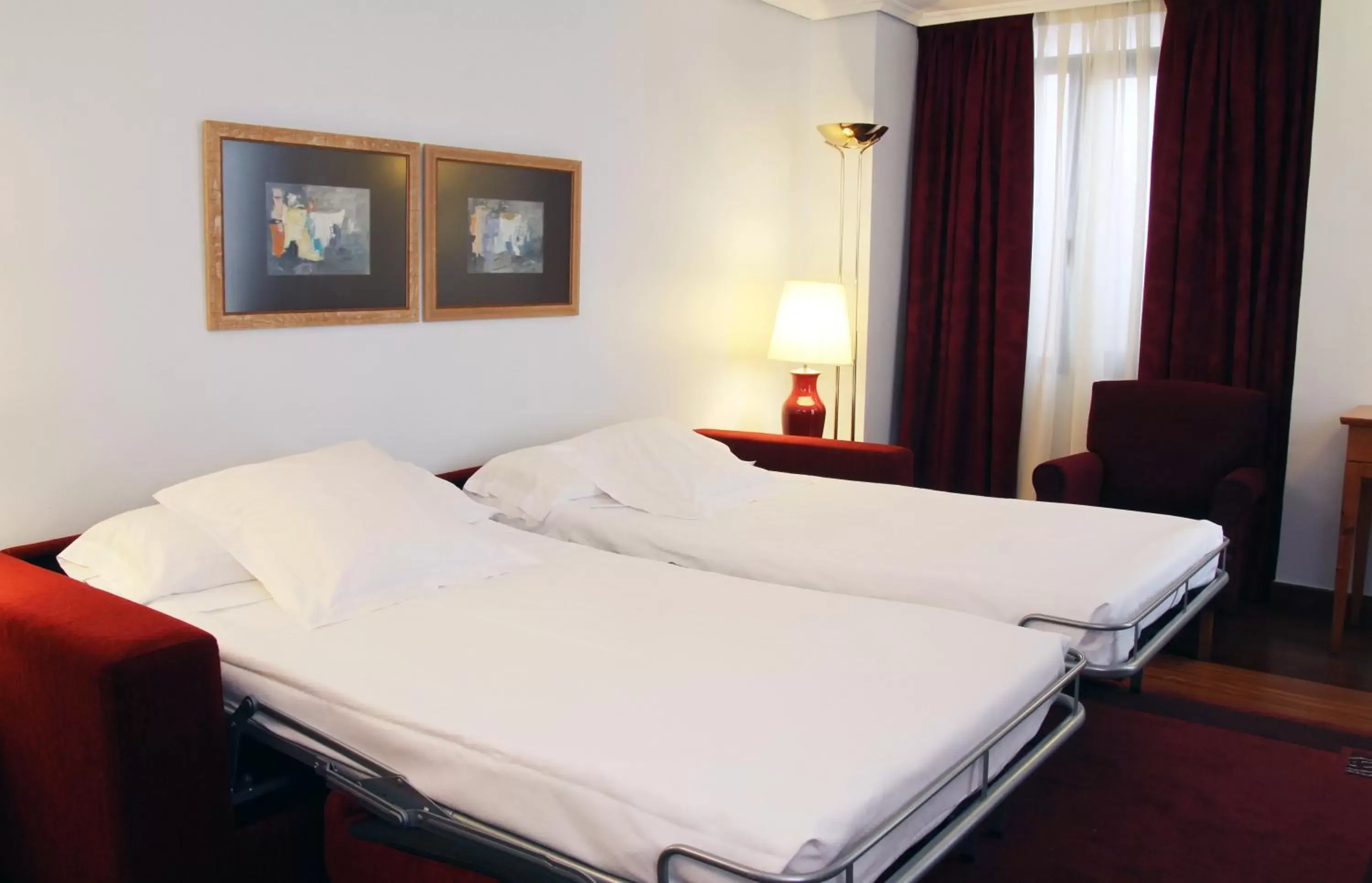 Bed in Hotel Conde Duque Bilbao
