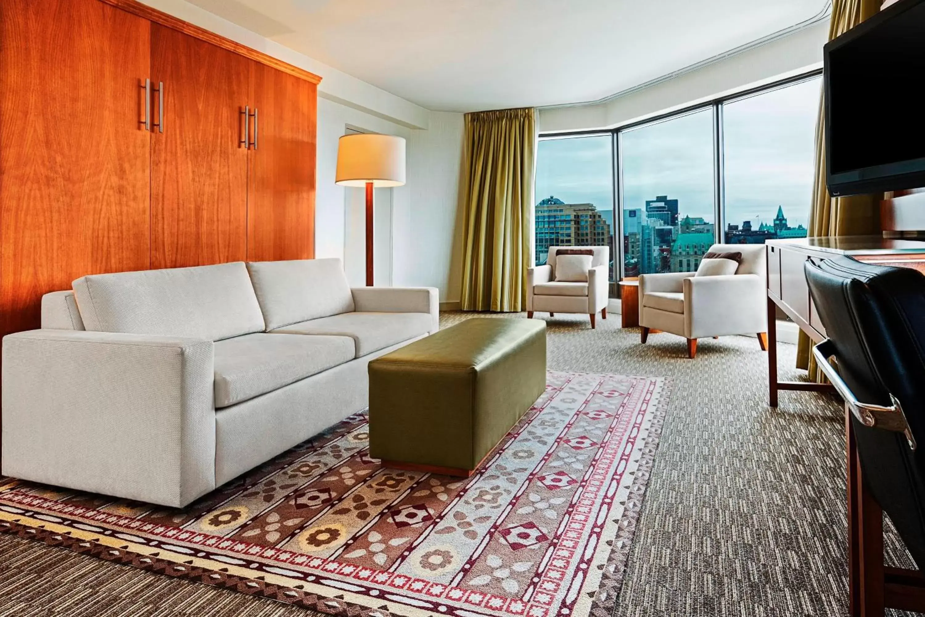 Photo of the whole room, Seating Area in The Westin Ottawa