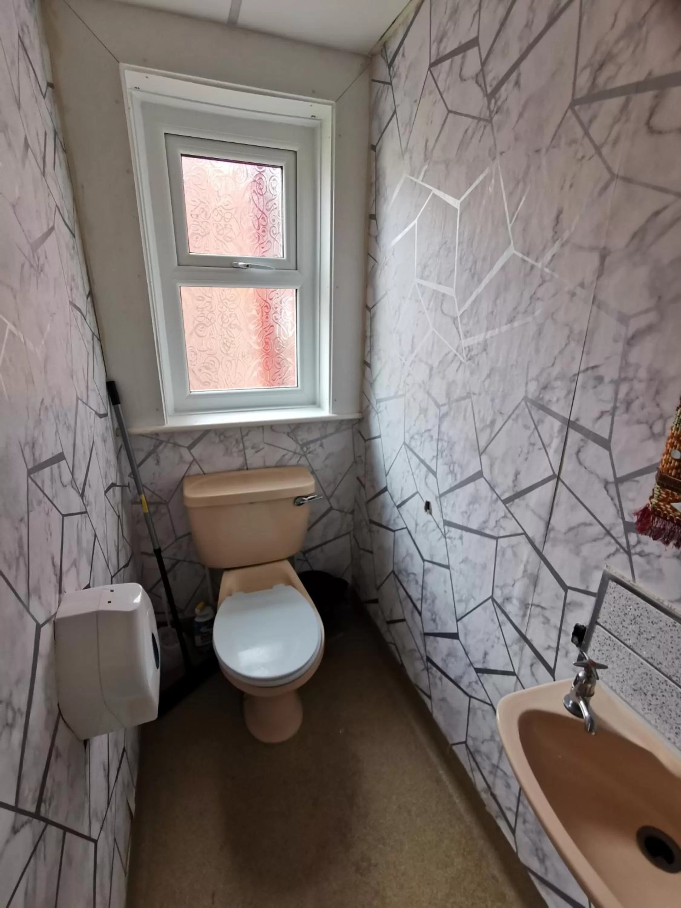 Bathroom in BUKHARI Hotel