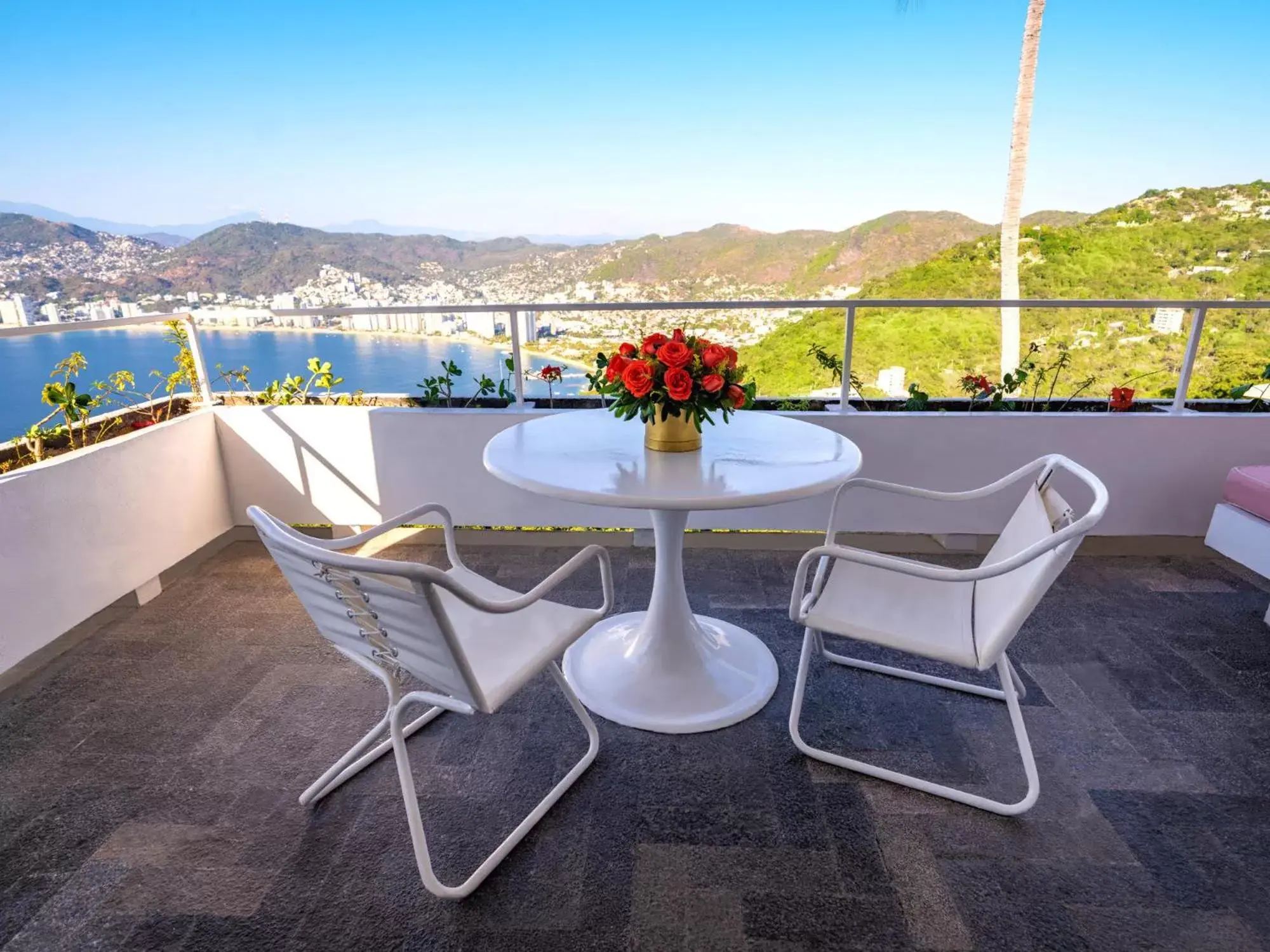 Balcony/Terrace, Mountain View in Las Brisas Acapulco