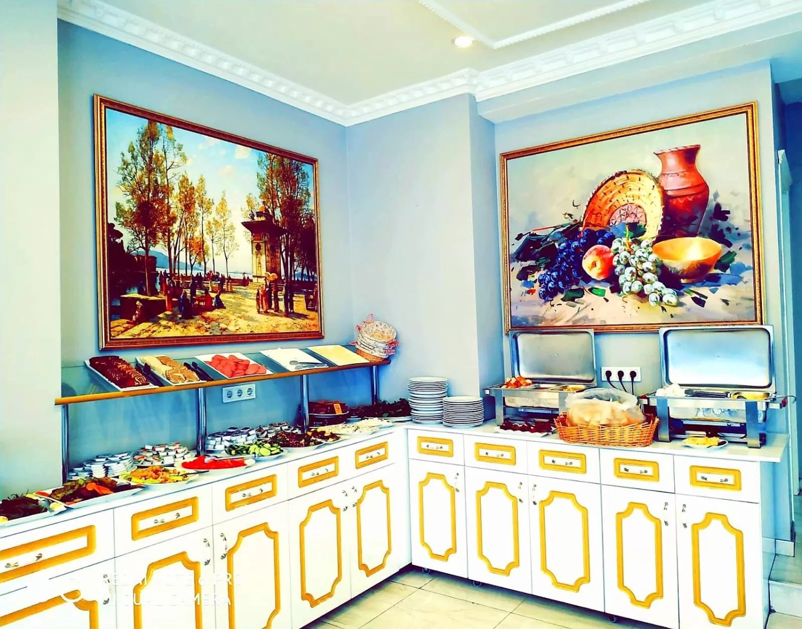 Restaurant/places to eat in Şehir Hotel Old City