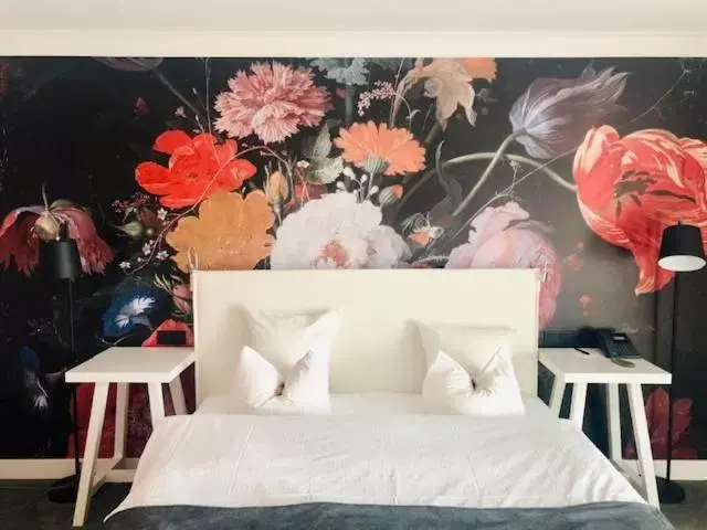 Photo of the whole room, Bed in Van der Valk Hotel Melle - Osnabrück