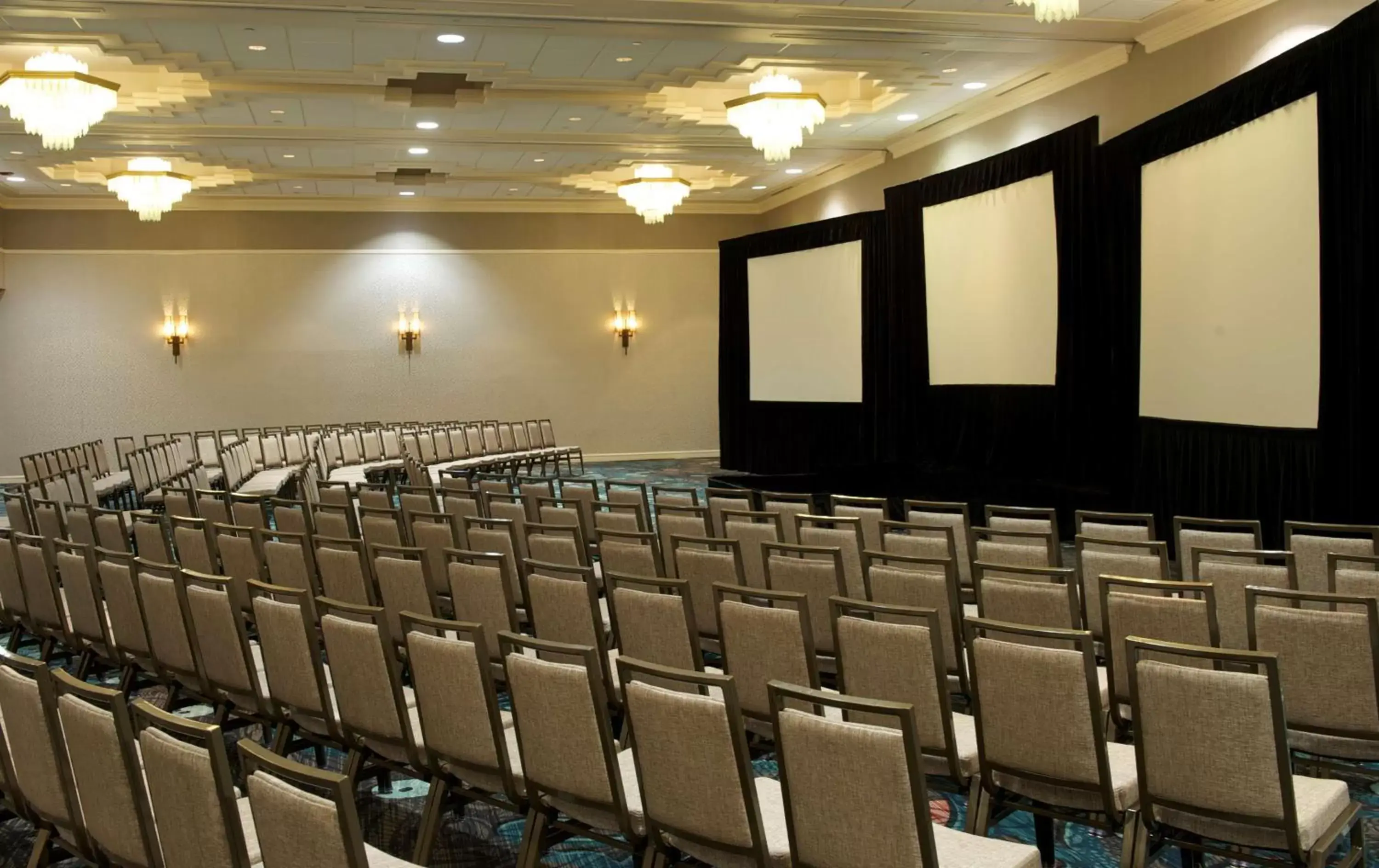 Meeting/conference room in Embassy Suites by Hilton Palm Beach Gardens PGA Boulevard