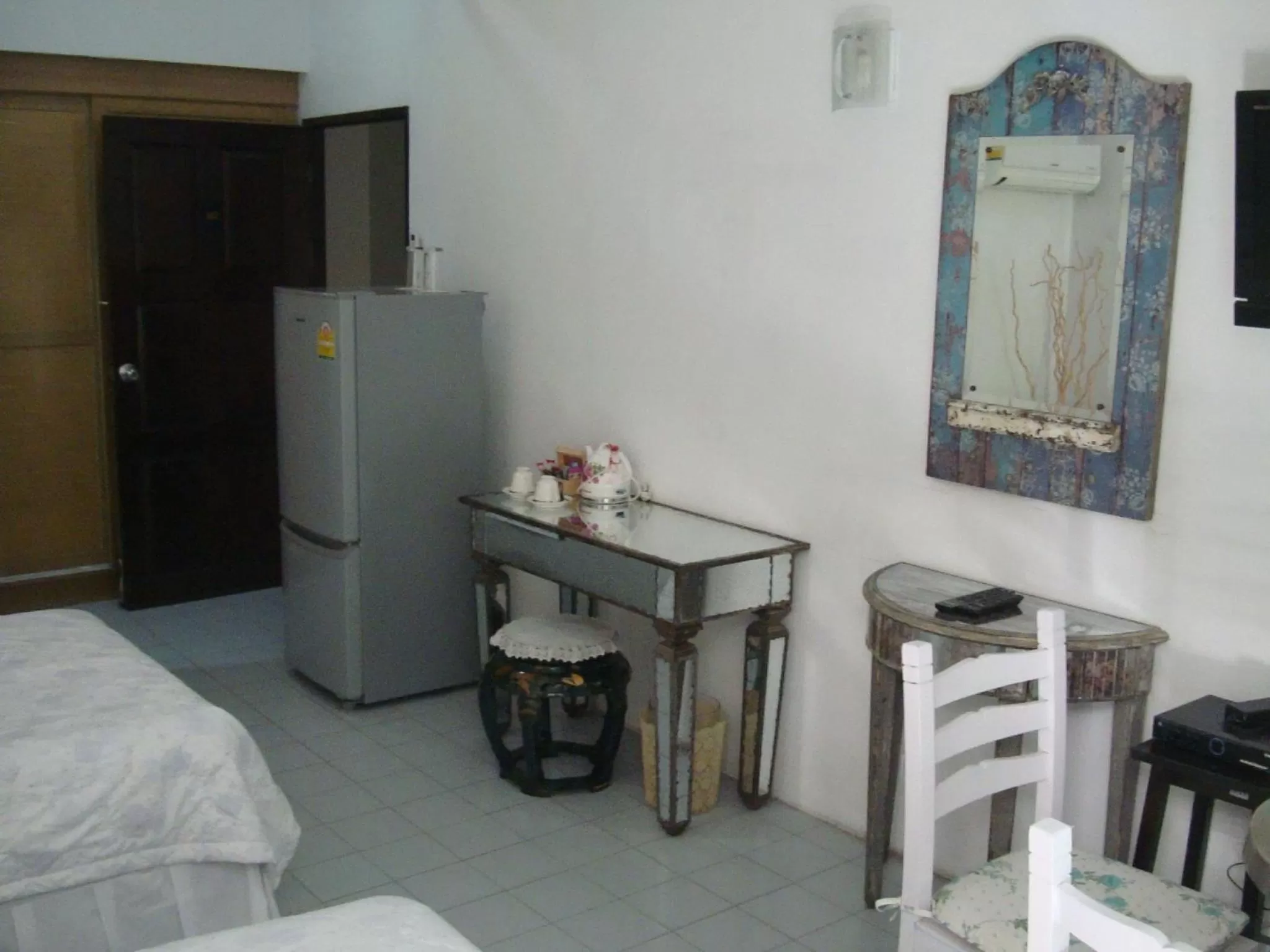 Bed in Oriental Smile Hotel