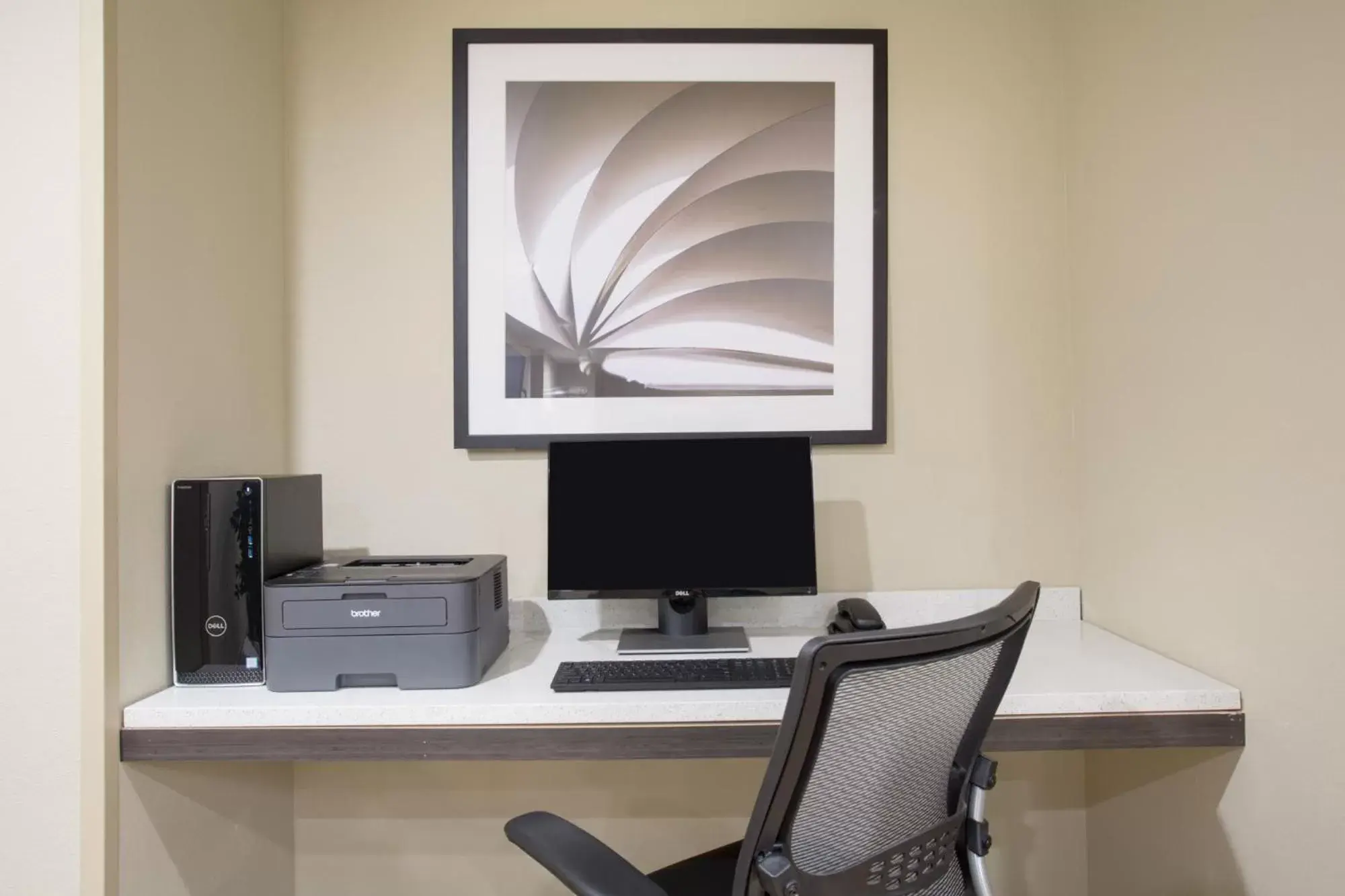 Business facilities, Business Area/Conference Room in Candlewood Suites Longmont, an IHG Hotel