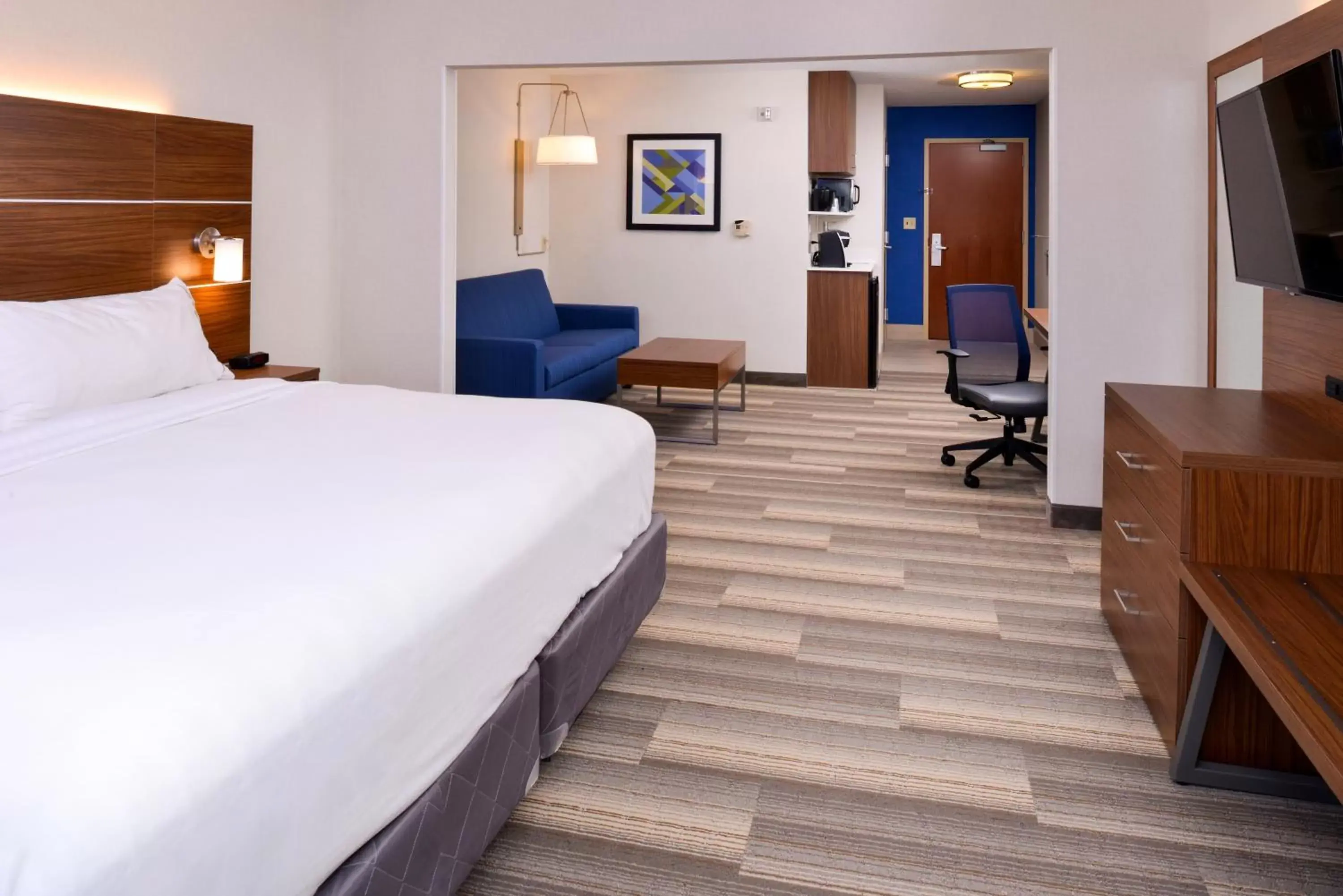 Photo of the whole room in Holiday Inn Express Hotel & Suites Urbana-Champaign-U of I Area, an IHG Hotel