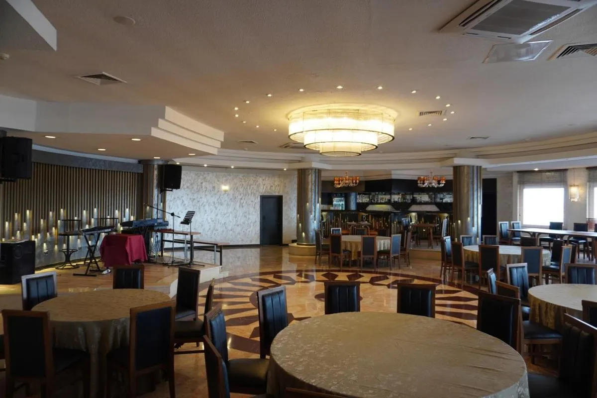 Restaurant/places to eat in Anadolu Hotels Esenboga Thermal