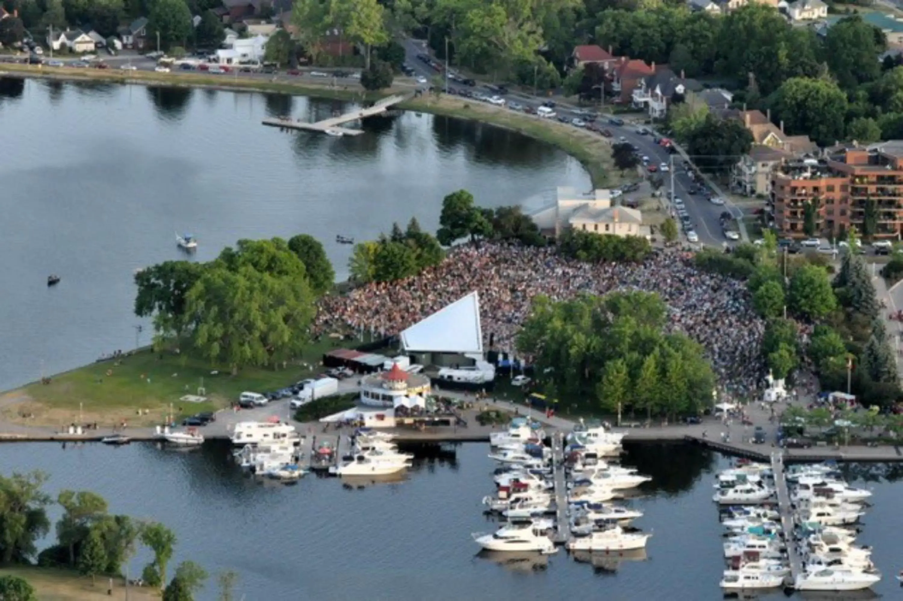 Area and facilities, Bird's-eye View in Holiday Inn Hotel Peterborough Waterfront, an IHG Hotel