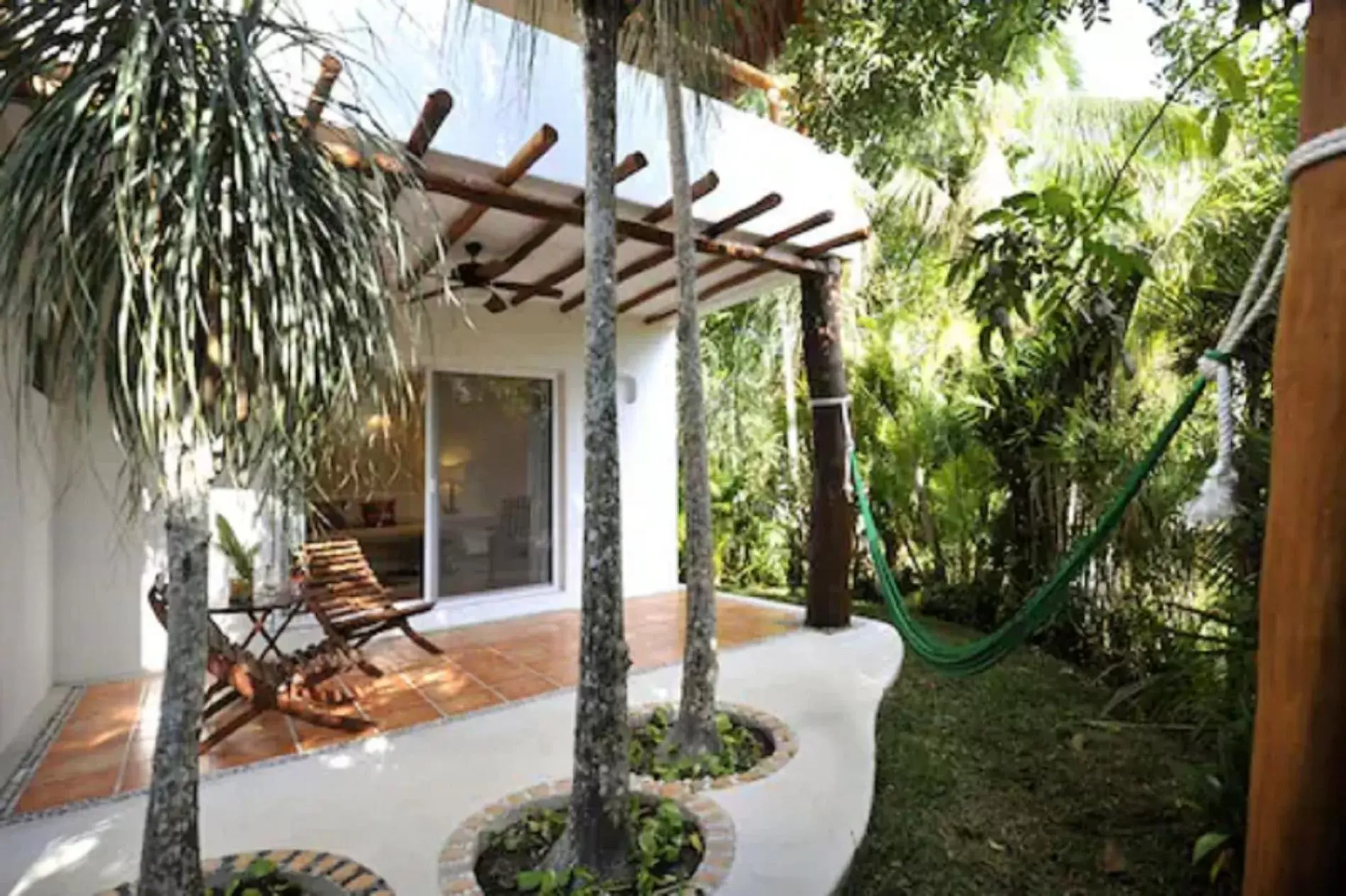 Patio in Hotel Rancho Encantado