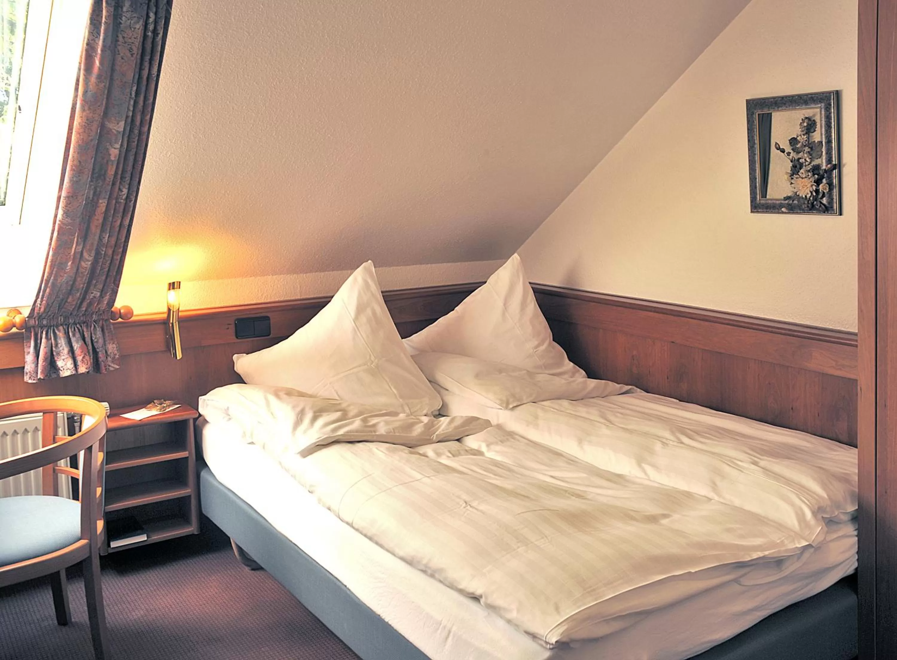 Bed in Hotel und Landhaus 'Kastanie'