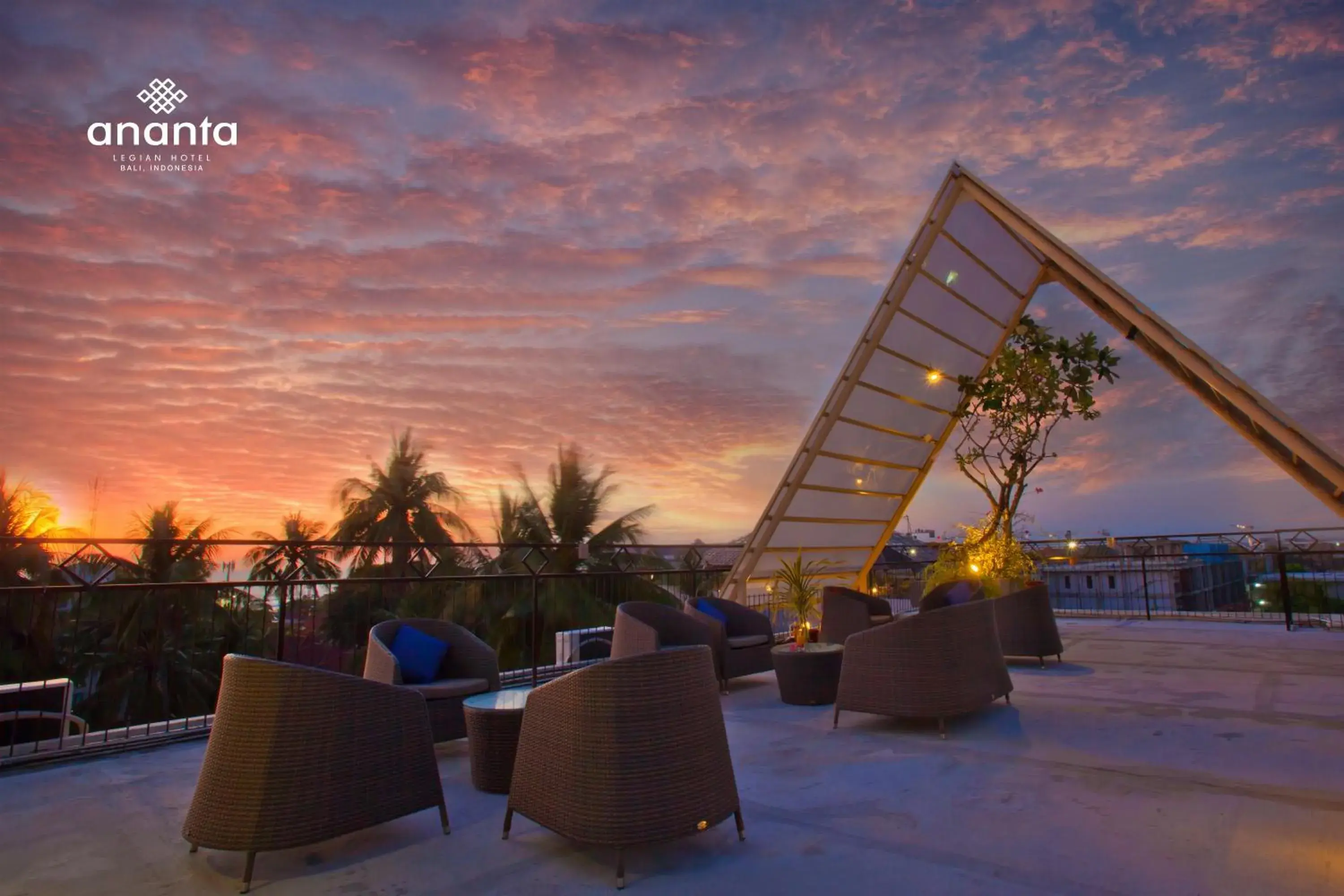 Lounge or bar in Ananta Legian Hotel Lounge or bar in Ananta Legian Hotel