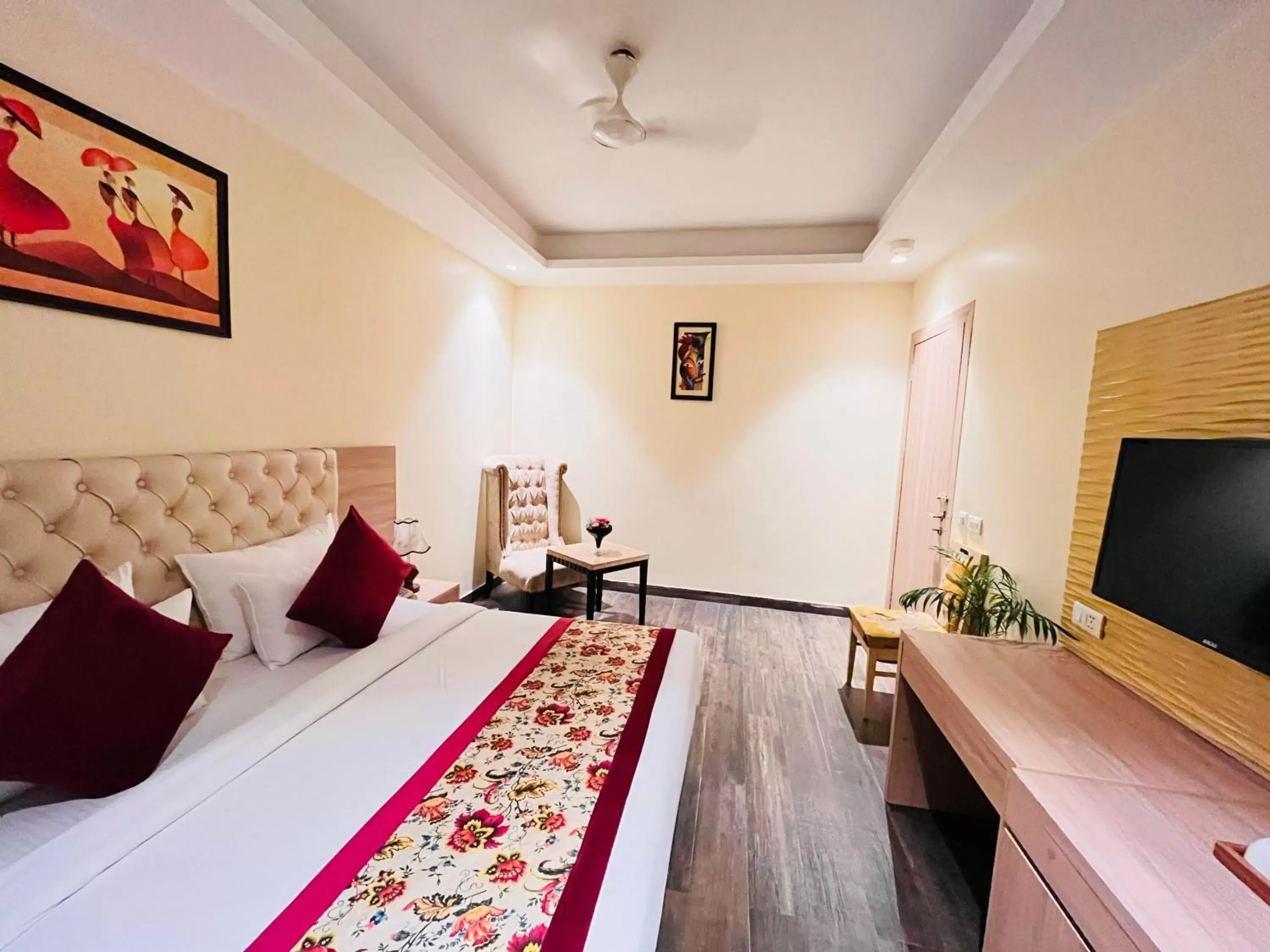 Bed in Hotel Banz - Near Delhi International Airport