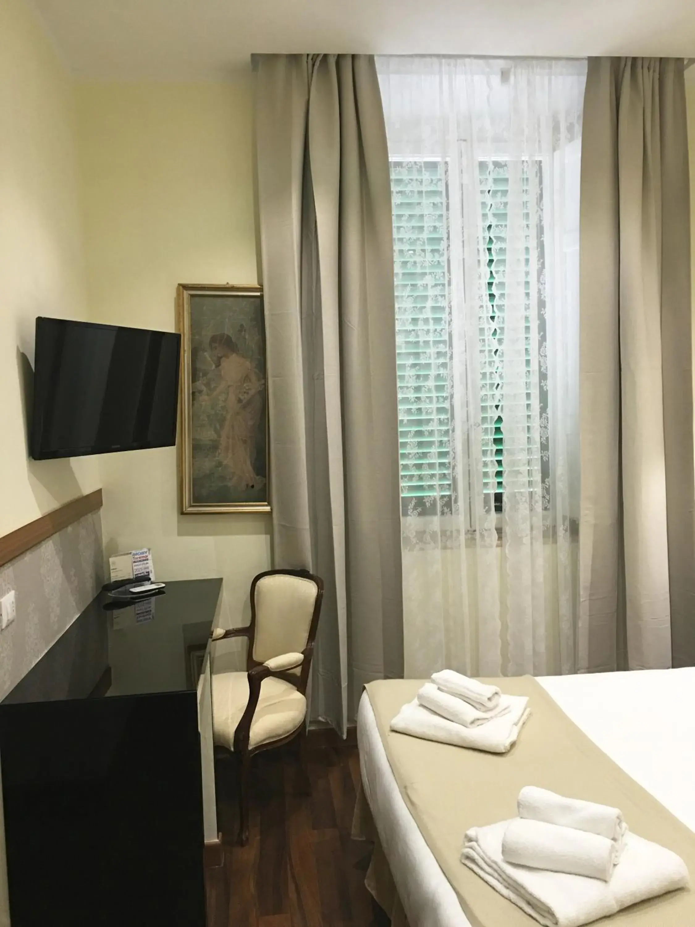 TV and multimedia, Bed in Antico Hotel Moderno