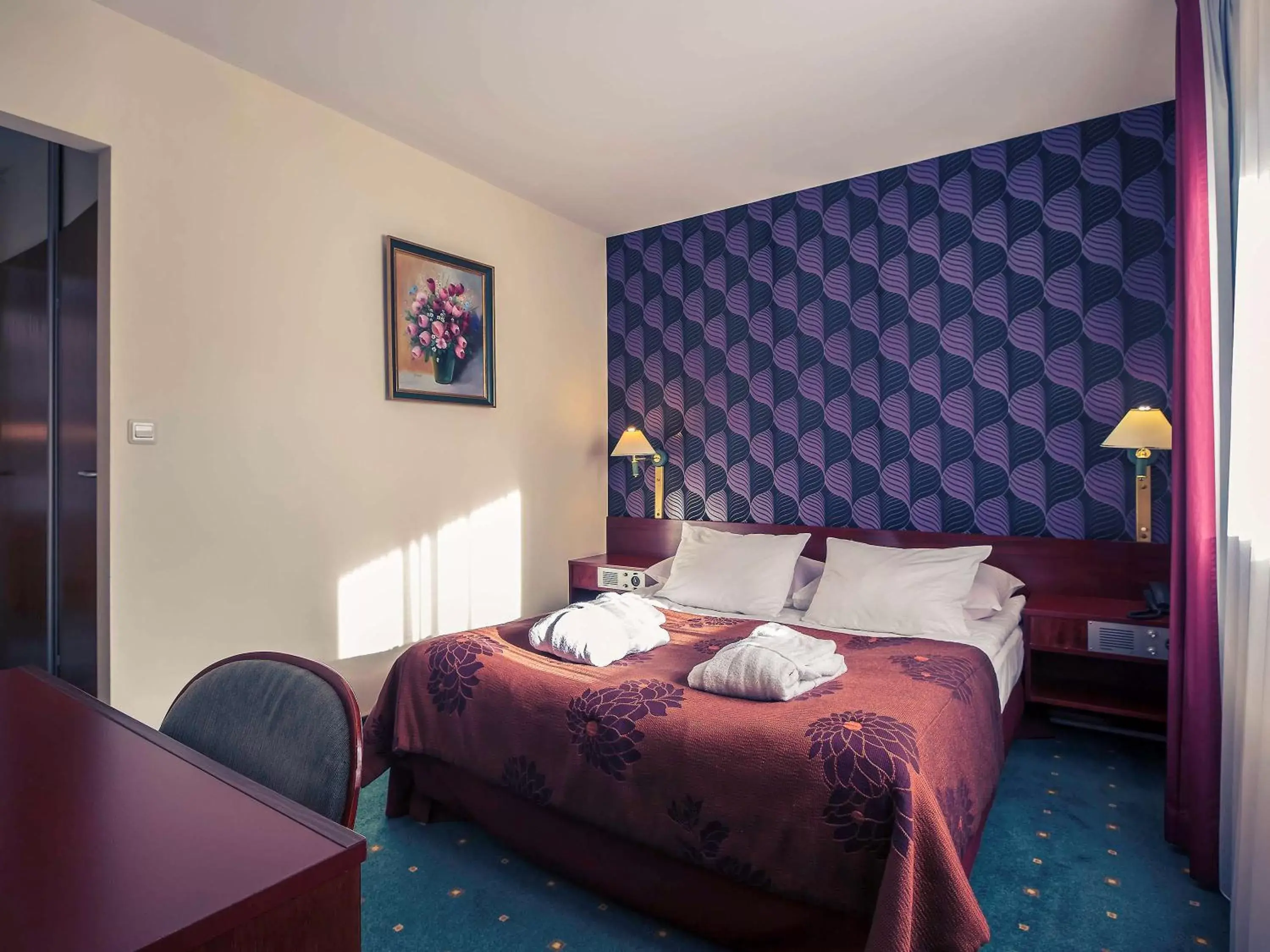 Photo of the whole room, Bed in Mercure Jelenia Góra