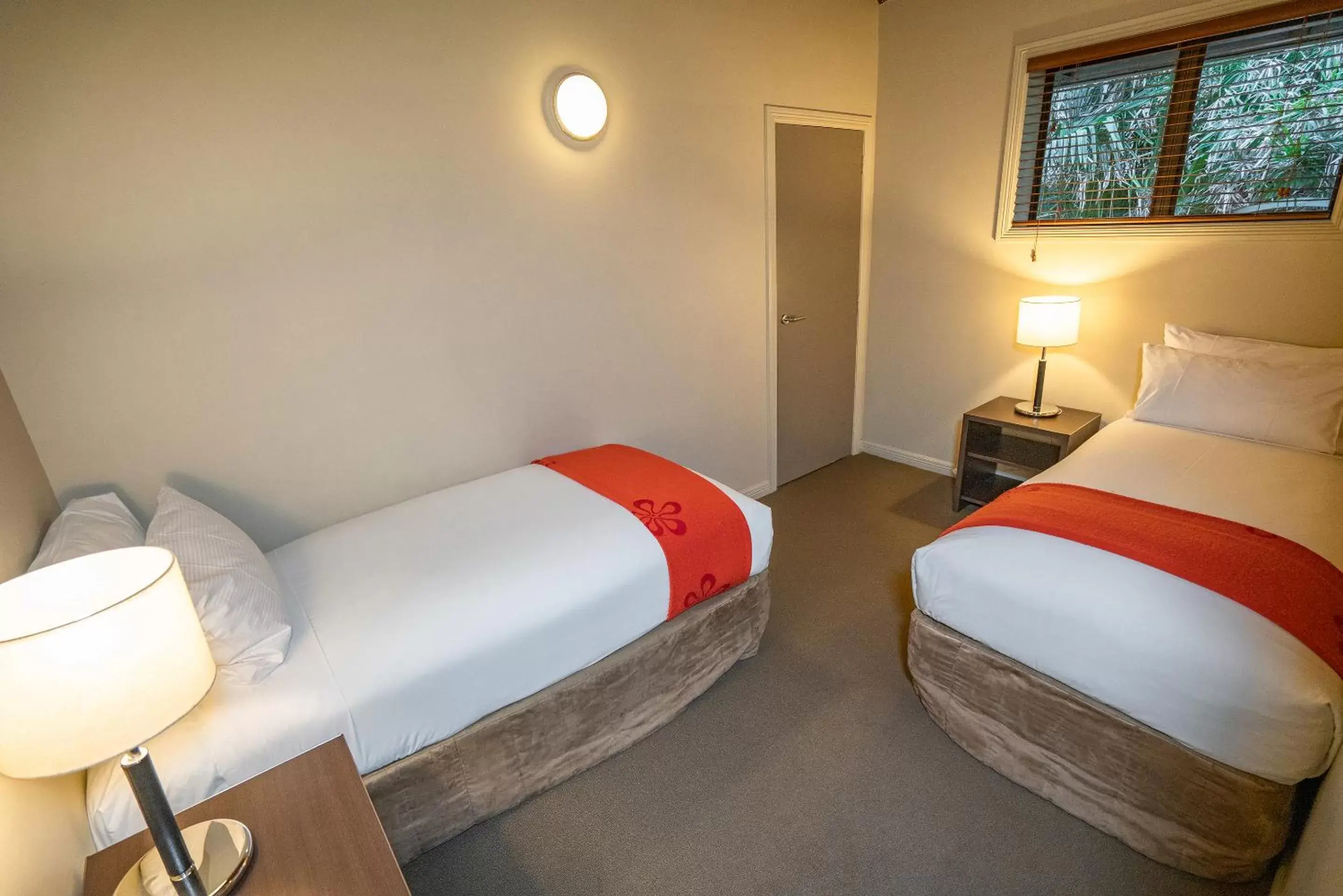 Bedroom, Bed in Scenic Hotel Bay of Islands