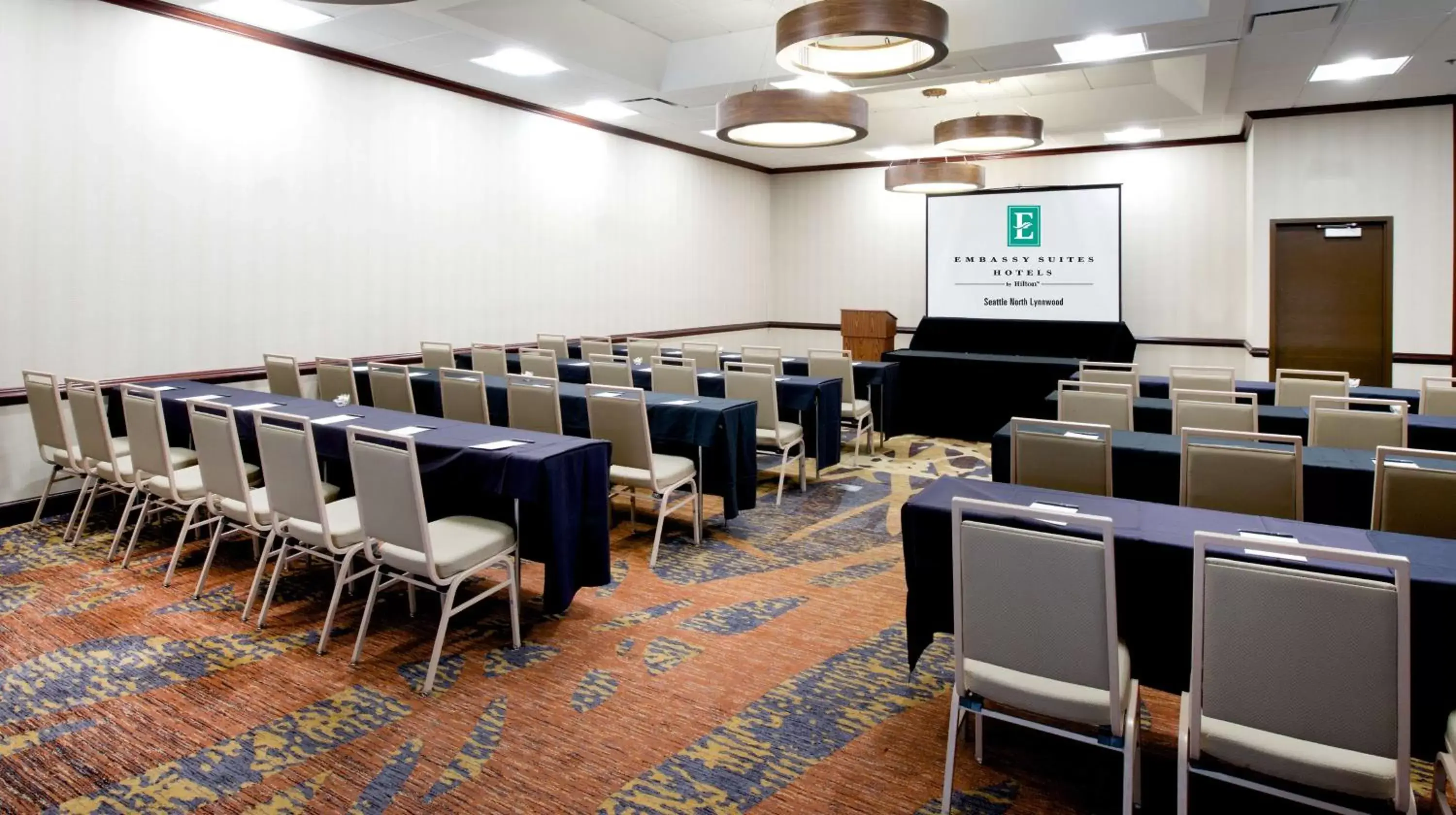 Meeting/conference room in Embassy Suites by Hilton Seattle North Lynnwood