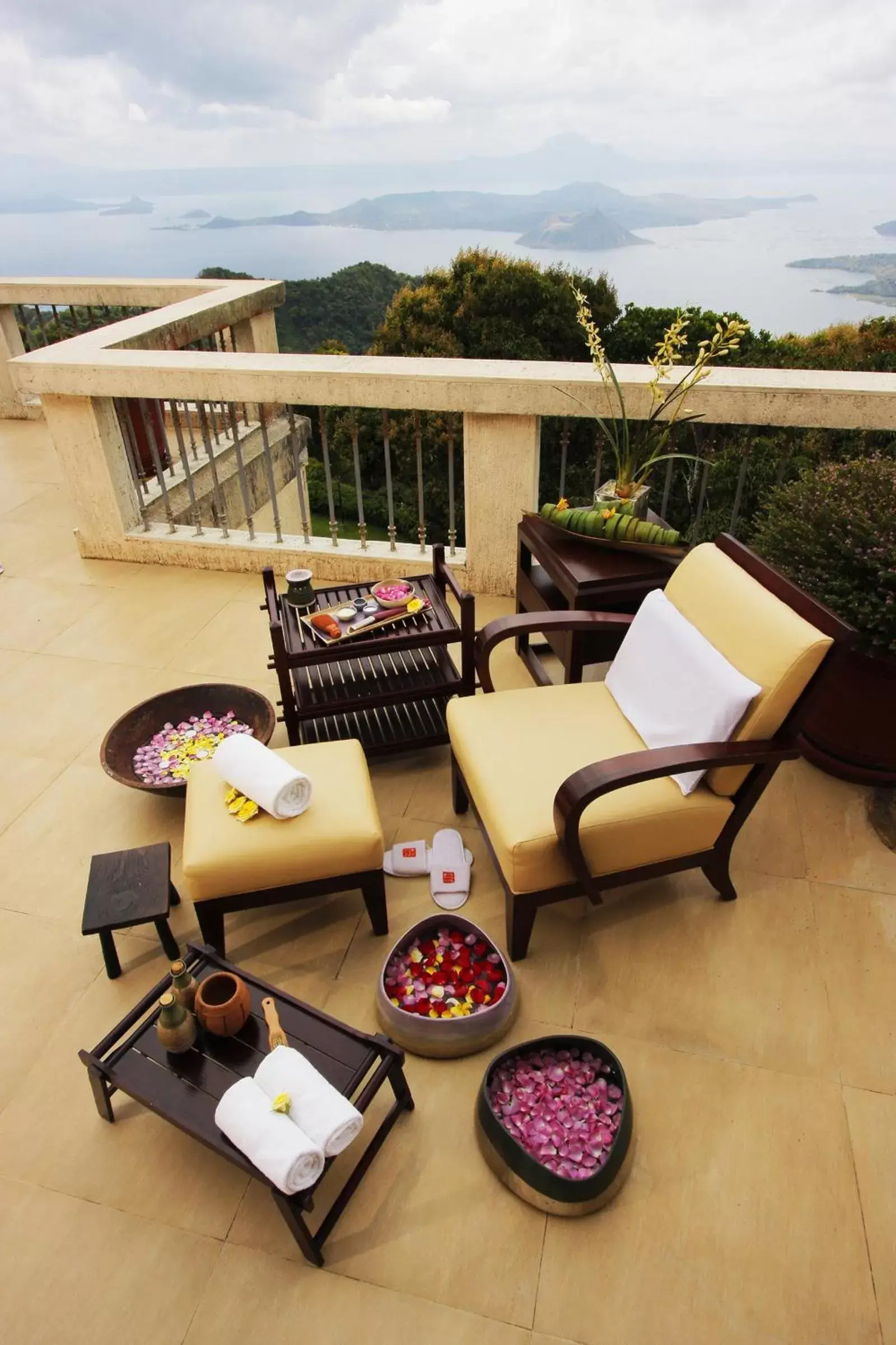 Spa and wellness centre/facilities in Taal Vista Hotel Spa and wellness centre/facilities in Taal Vista Hotel