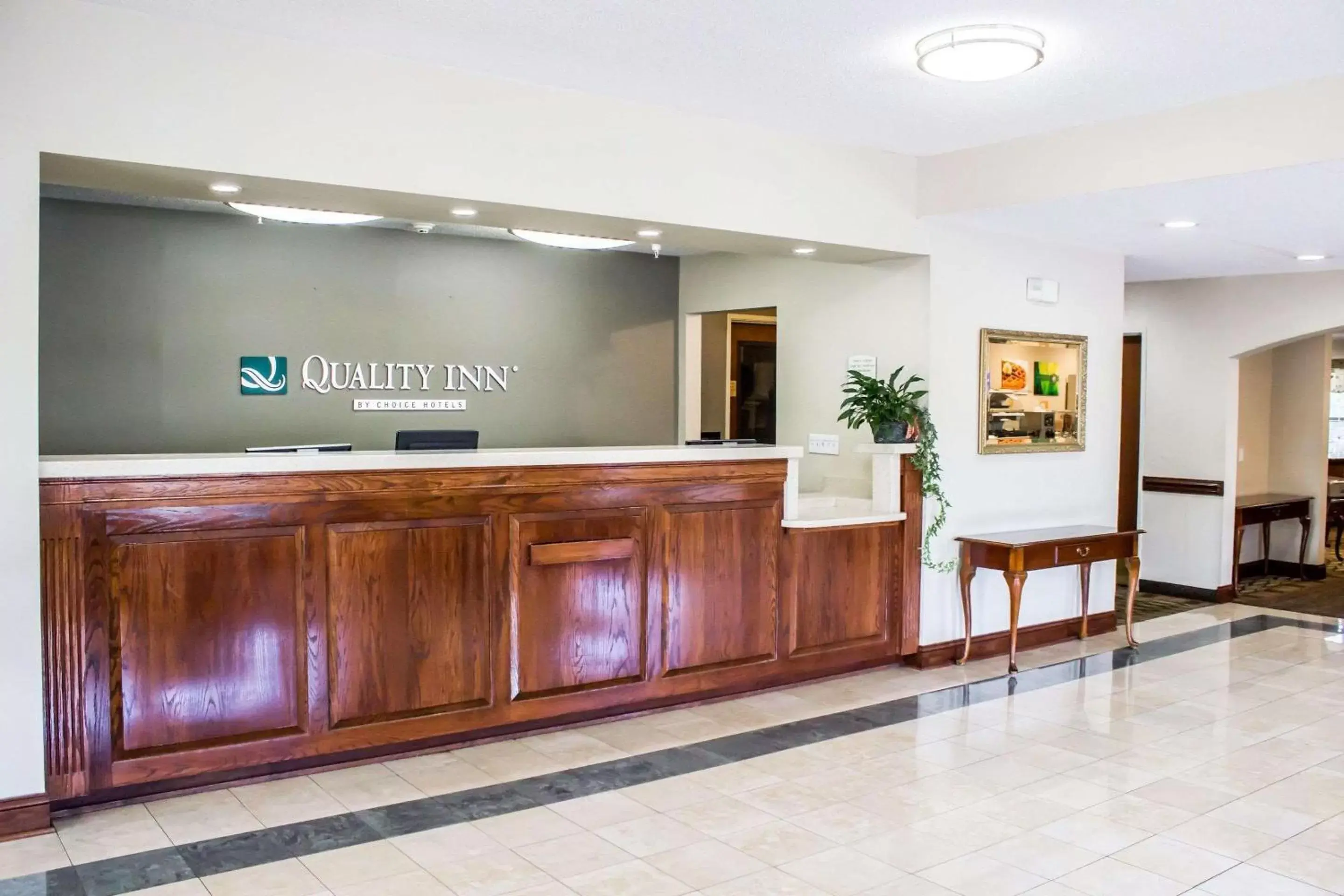 Lobby or reception in Quality Inn Fuquay Varina East Lobby or reception in Quality Inn Fuquay Varina East