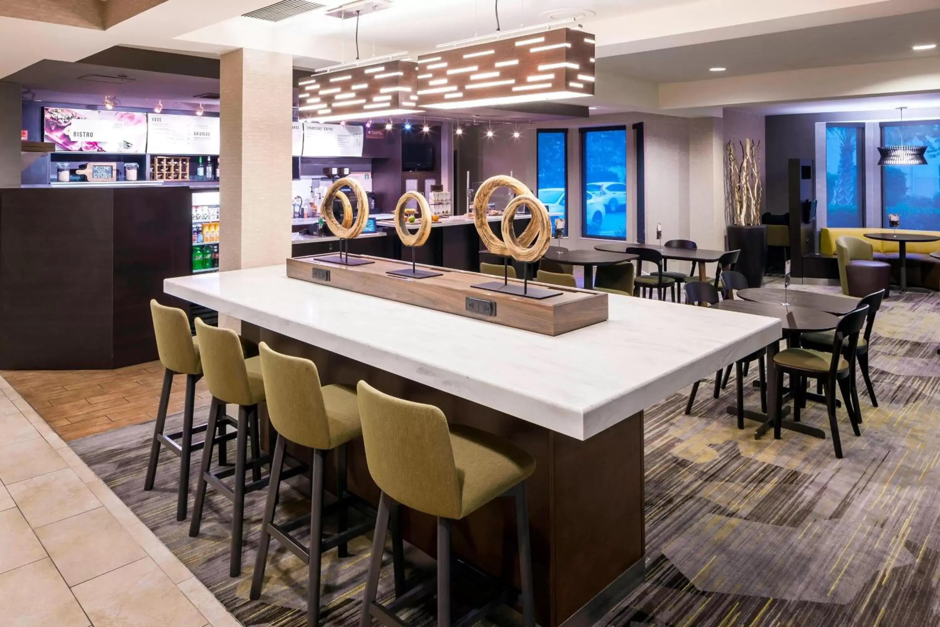 Restaurant/places to eat, Lounge/Bar in Courtyard by Marriott Pensacola