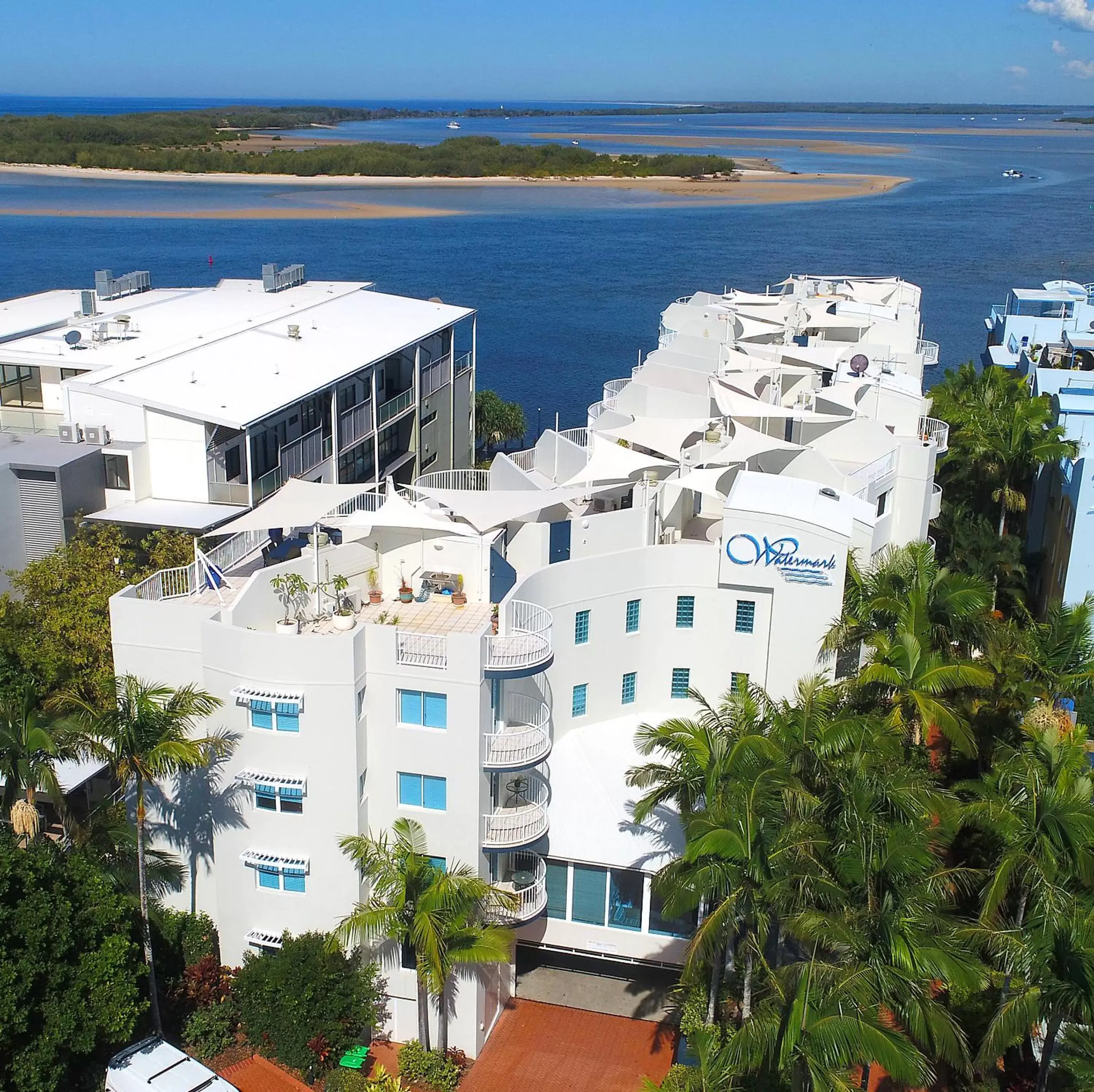 Neighbourhood, Bird's-eye View in Watermark Resort Caloundra