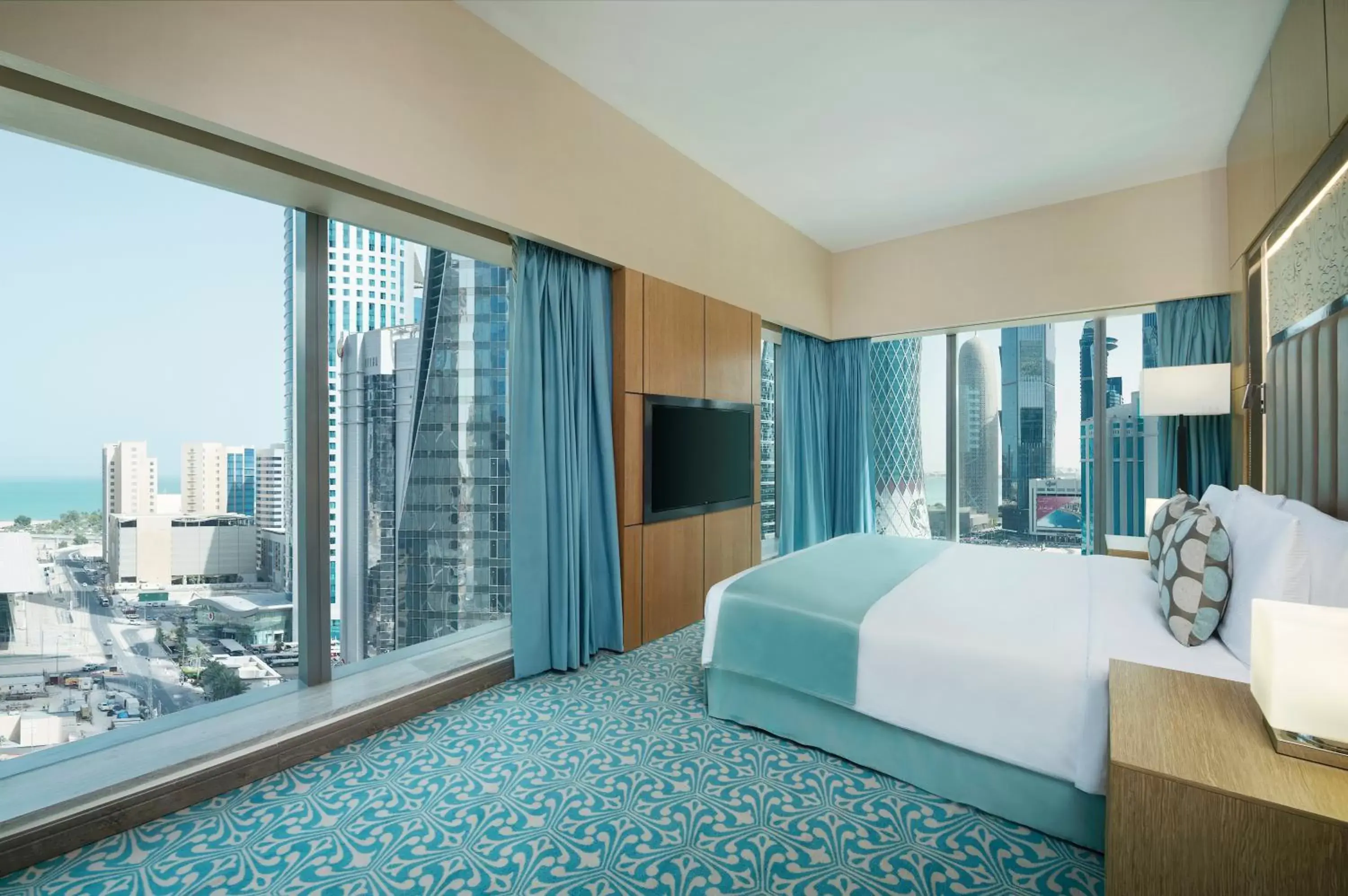 Bed in Wyndham Doha West Bay