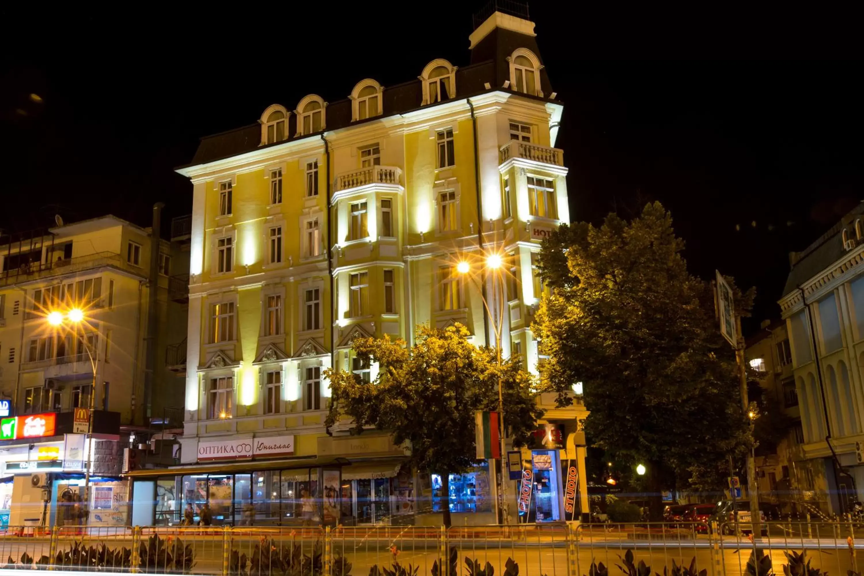 Street view, Property Building in Boutique Splendid Hotel