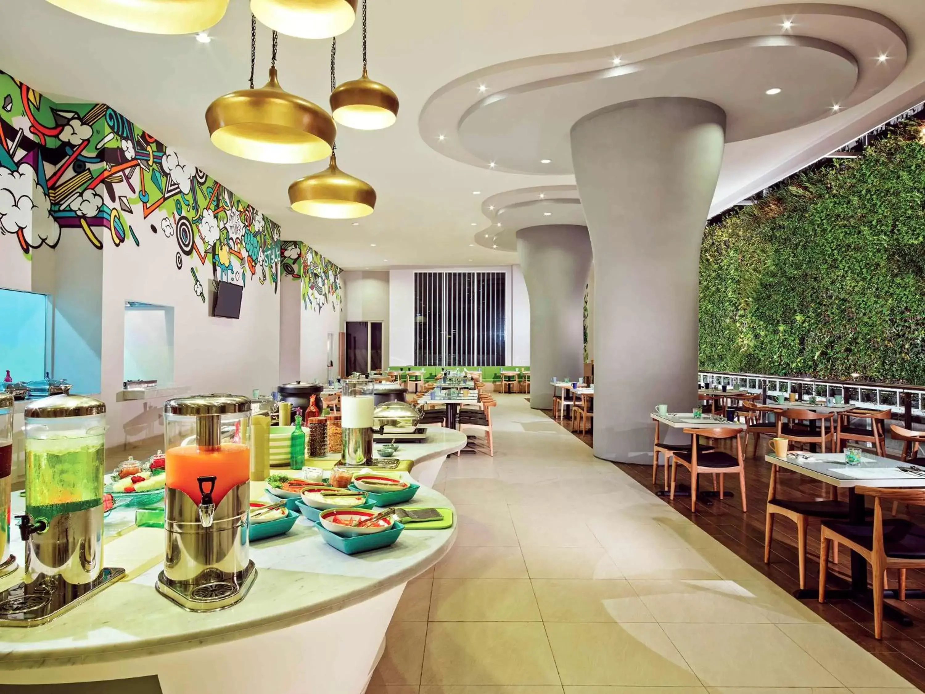Restaurant/Places to Eat in Ibis Styles Malang