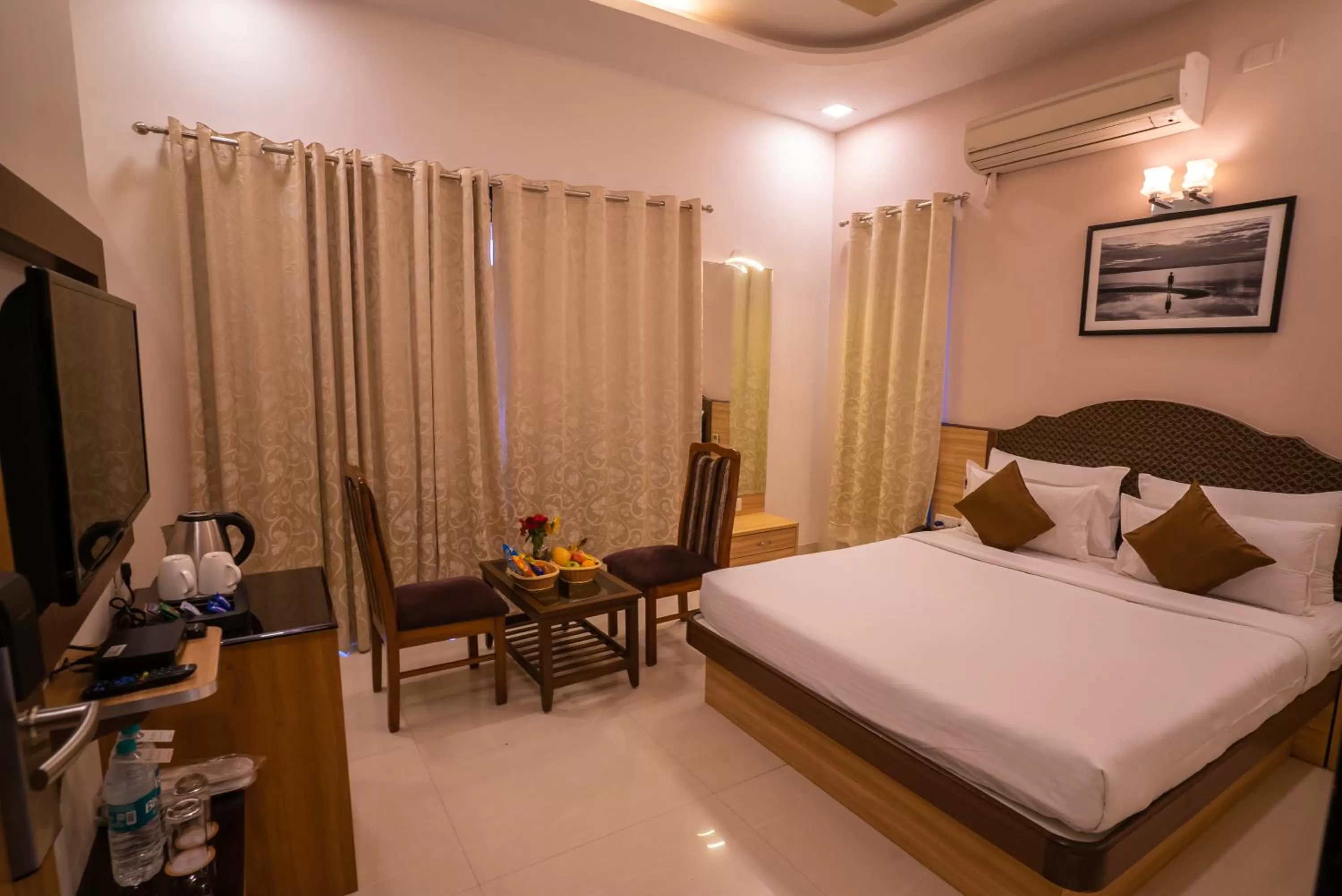 Bed in Jivanta Mahabaleshwar