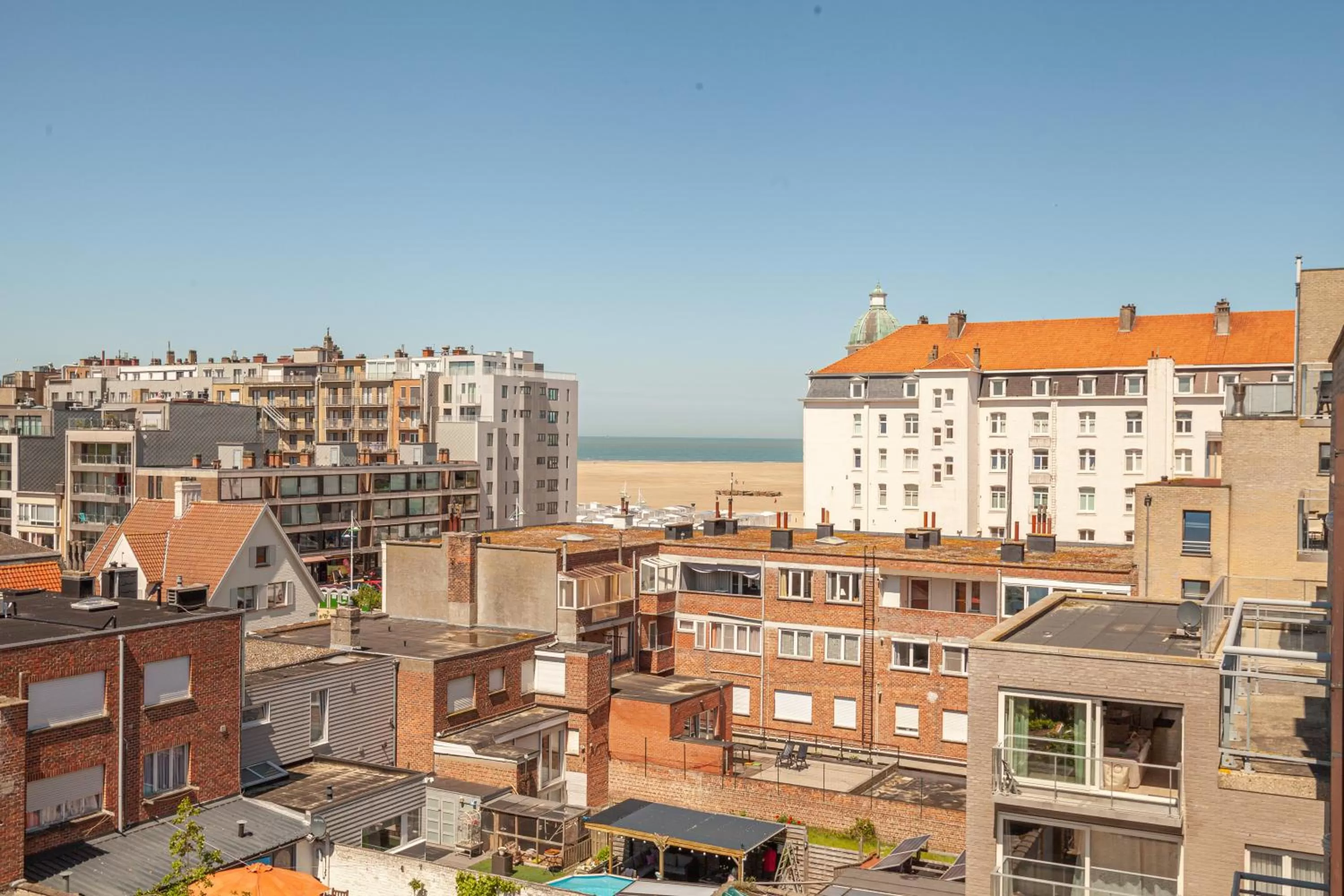 Neighbourhood in Hotel Monaco Zeebrugge Beach by Rikas Hotels