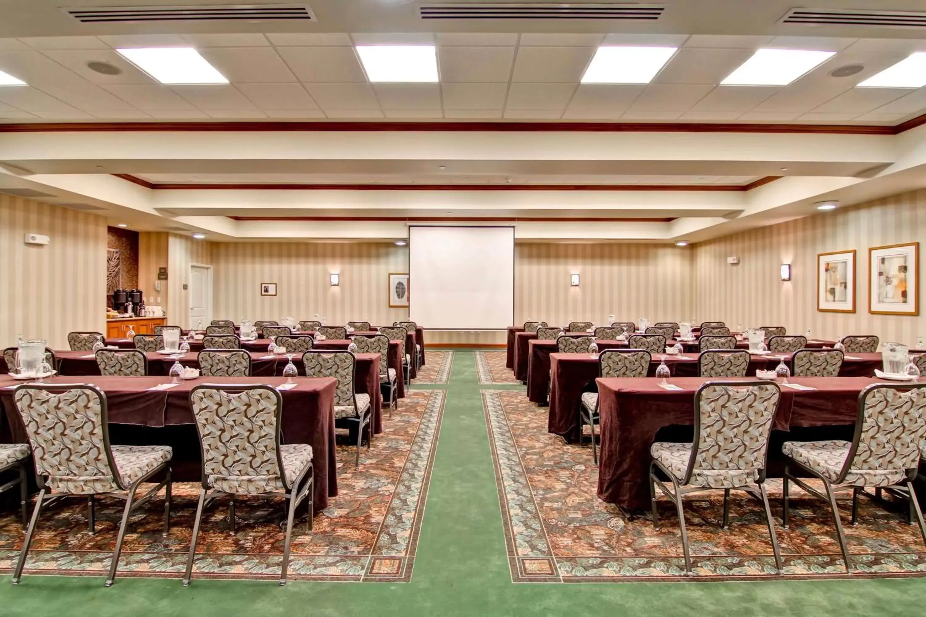 Meeting/conference room in Hilton Garden Inn Seattle/Issaquah