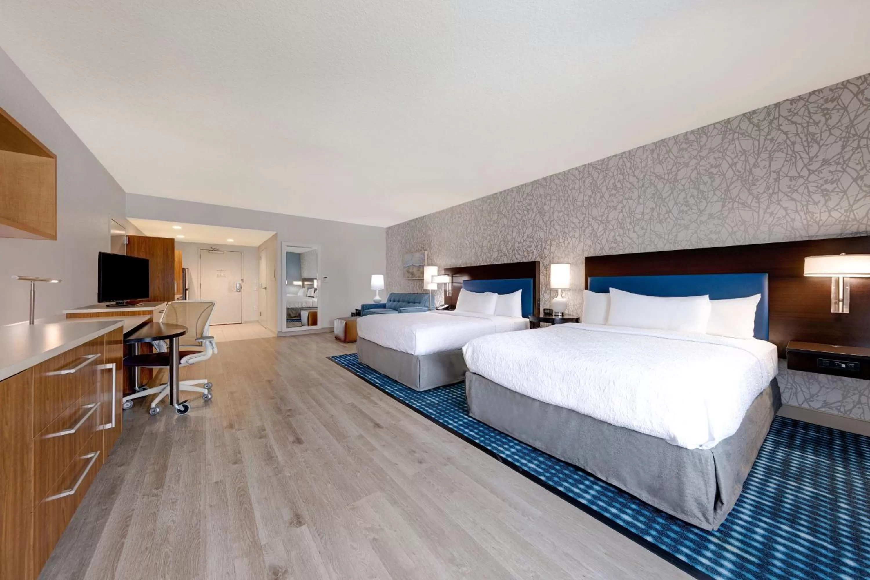 Bed in Home2 Suites by Hilton Orlando International Drive South - Free Shuttle to Theme Parks