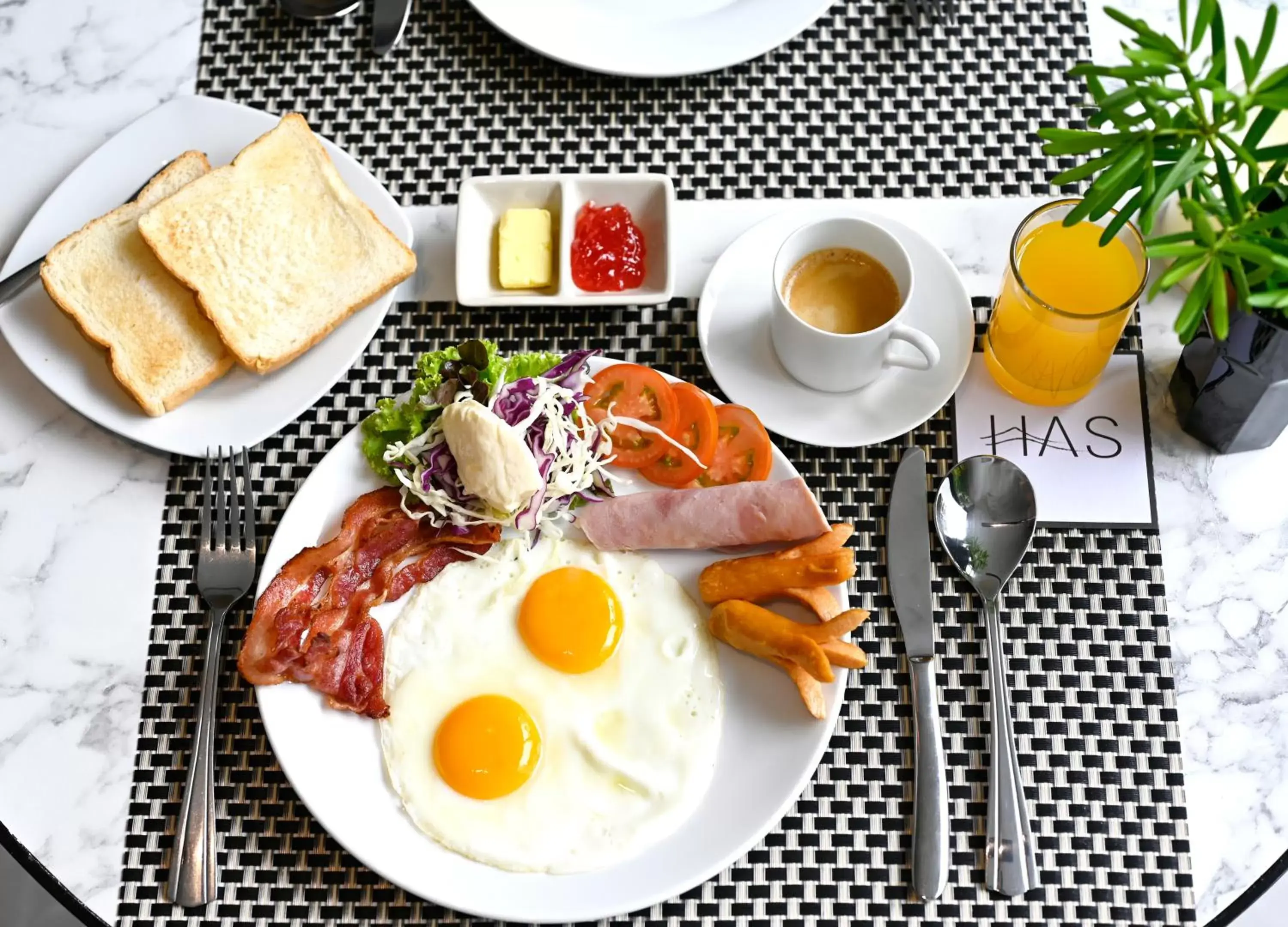 Food and drinks, Breakfast in Has Pattaya