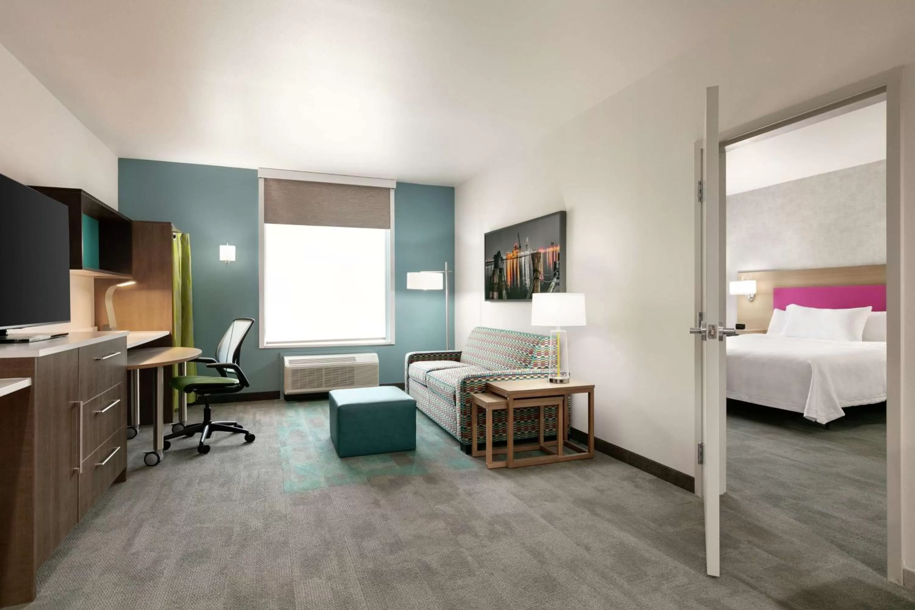 Bedroom, Bed in Home2 Suites By Hilton Norfolk Airport