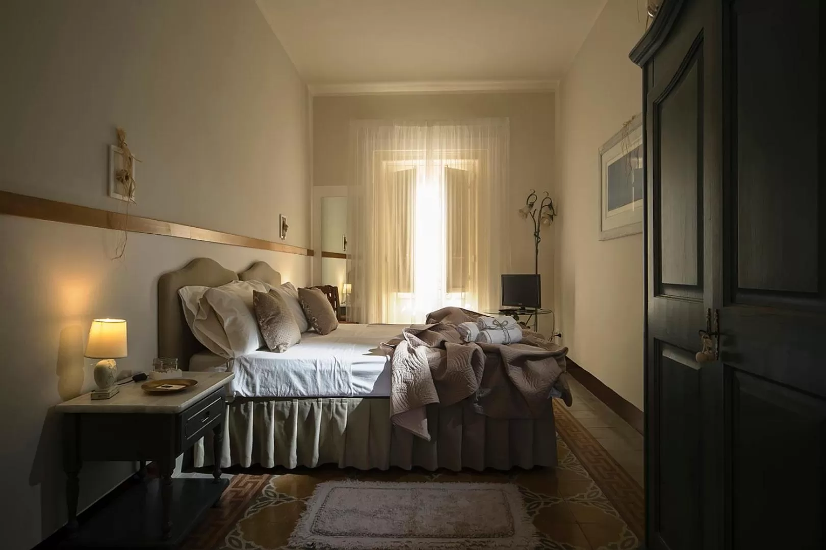 Photo of the whole room, Bed in Ai Lumi