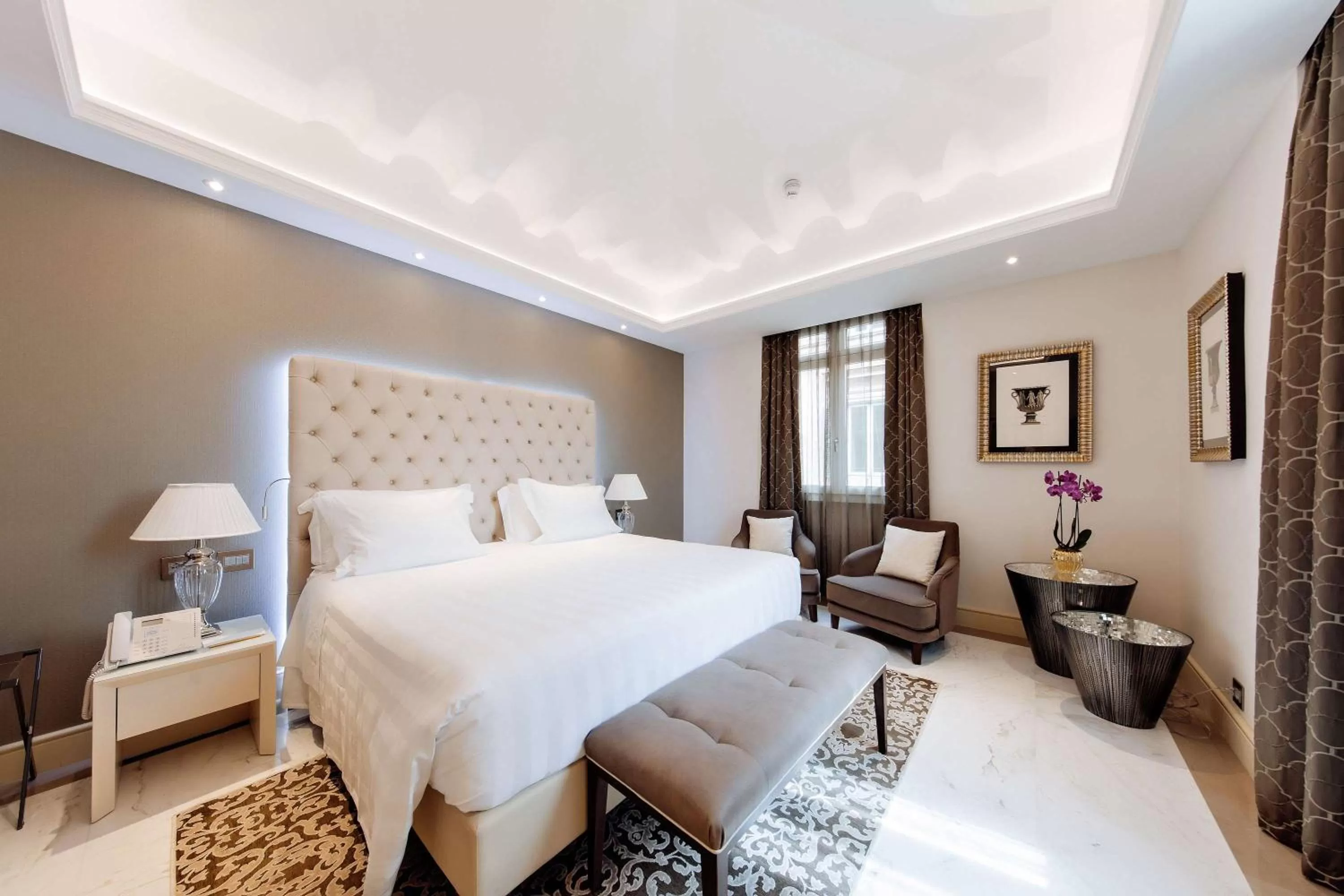 Bed in Aleph Rome Hotel, Curio Collection By Hilton